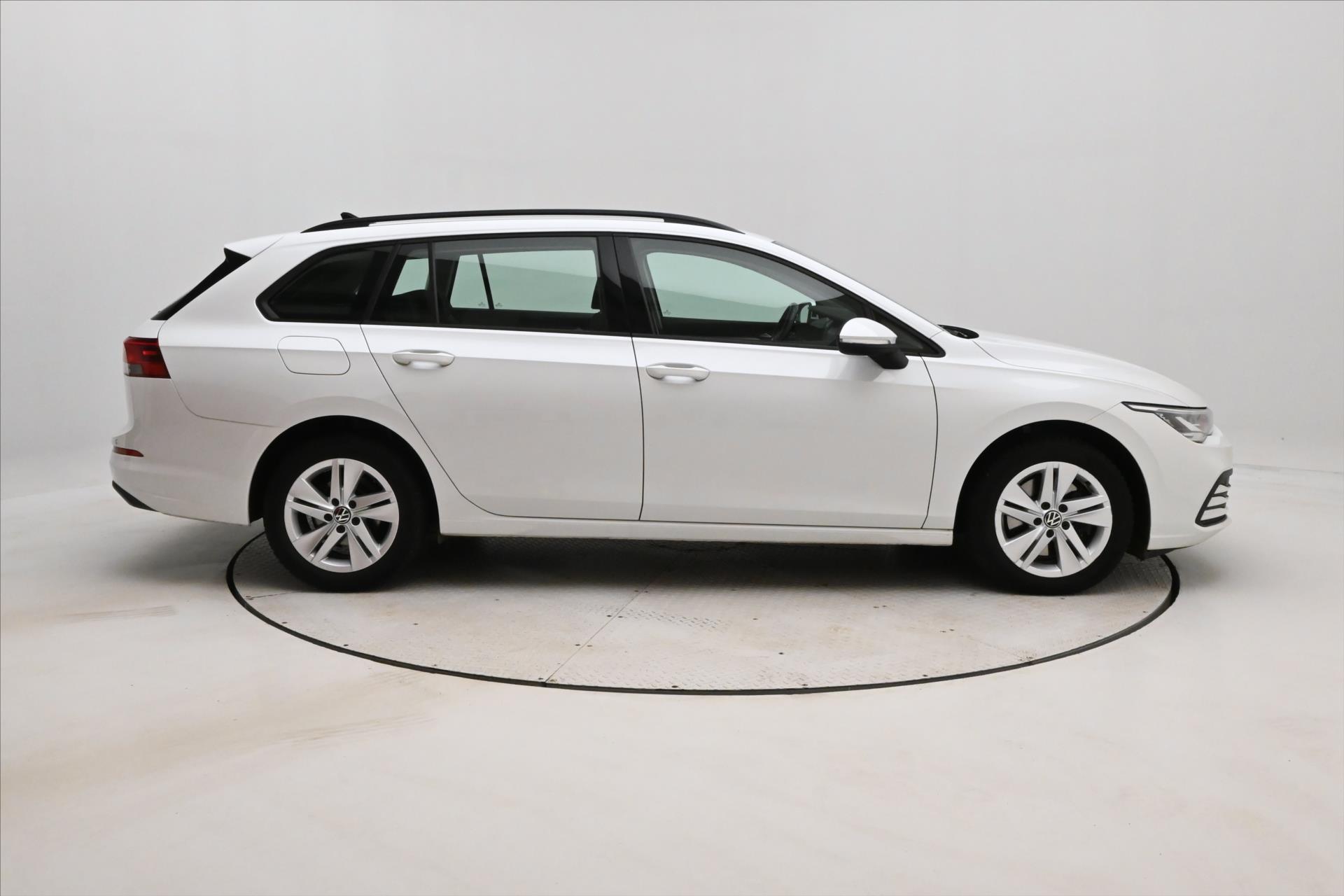 Hlavní fotografie vozu Volkswagen Golf 2,0 TDI 85 kW DSG Life Záruka až 5 let (4)