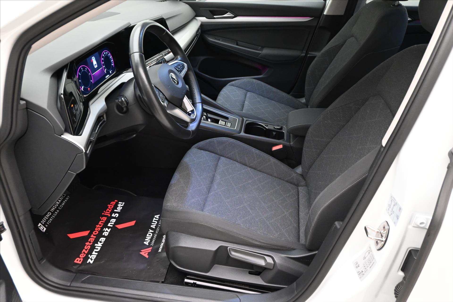 Hlavní fotografie vozu Volkswagen Golf 2,0 TDI 85kW DSG Life Záruka až 5 let (14)