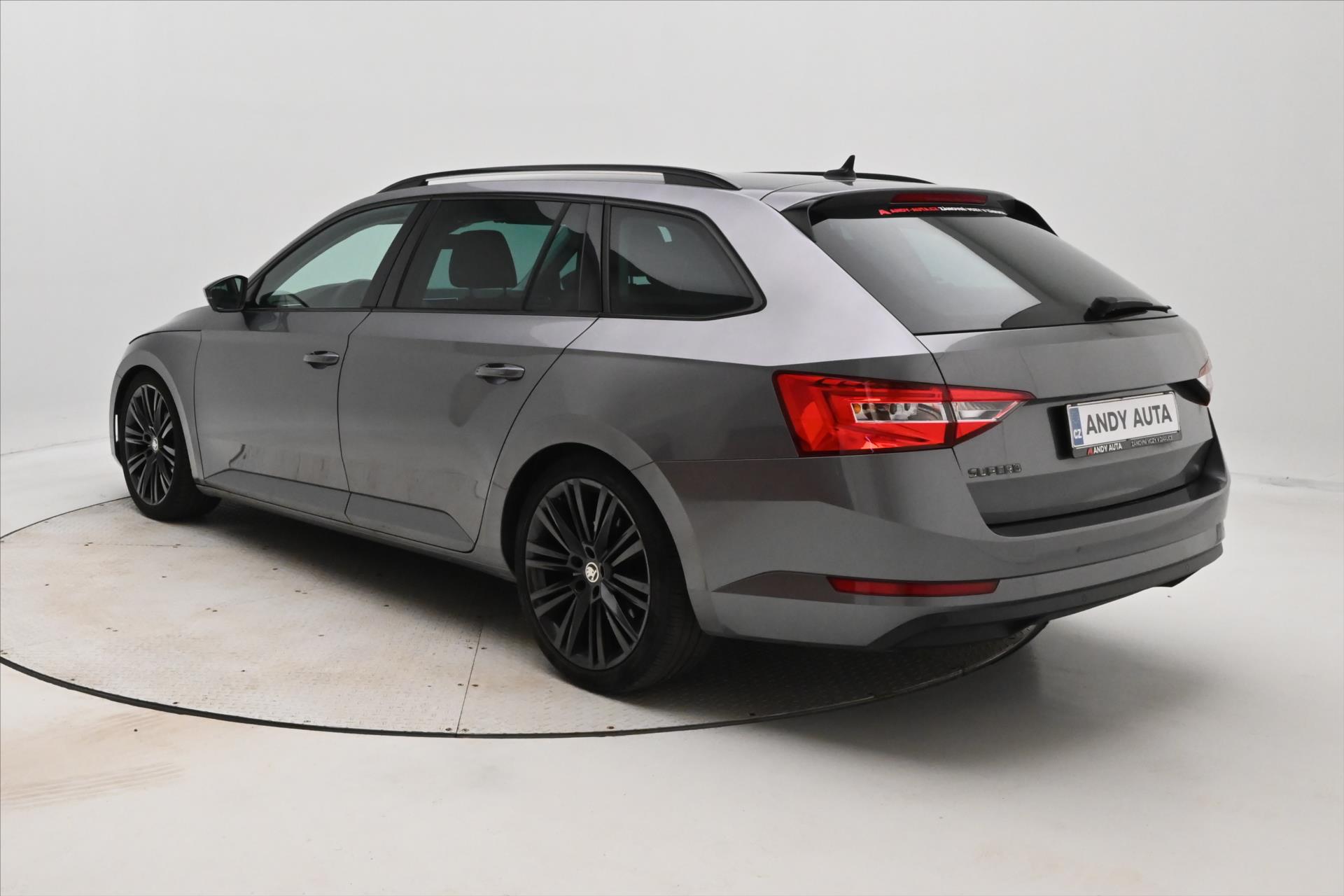 Hlavní fotografie vozu Škoda Superb 2,0 TDI 110kW DSG Style Záruka až 5 let (7)