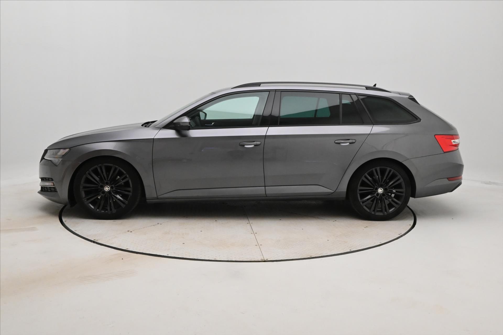 Hlavní fotografie vozu Škoda Superb 2,0 TDI 110kW DSG Style Záruka až 5 let (8)