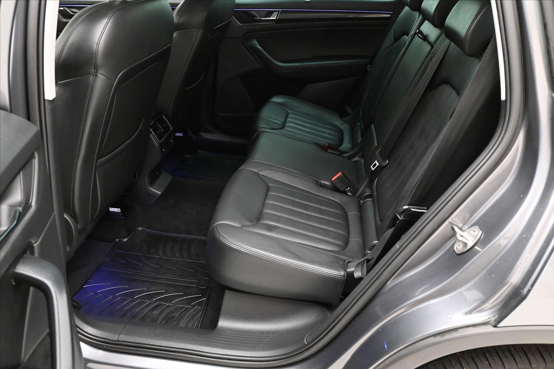 Hlavní fotografie vozu Škoda Kodiaq 2,0 TDI 147 kW DSG 4x4 L&K Záruka až 5 let (14)
