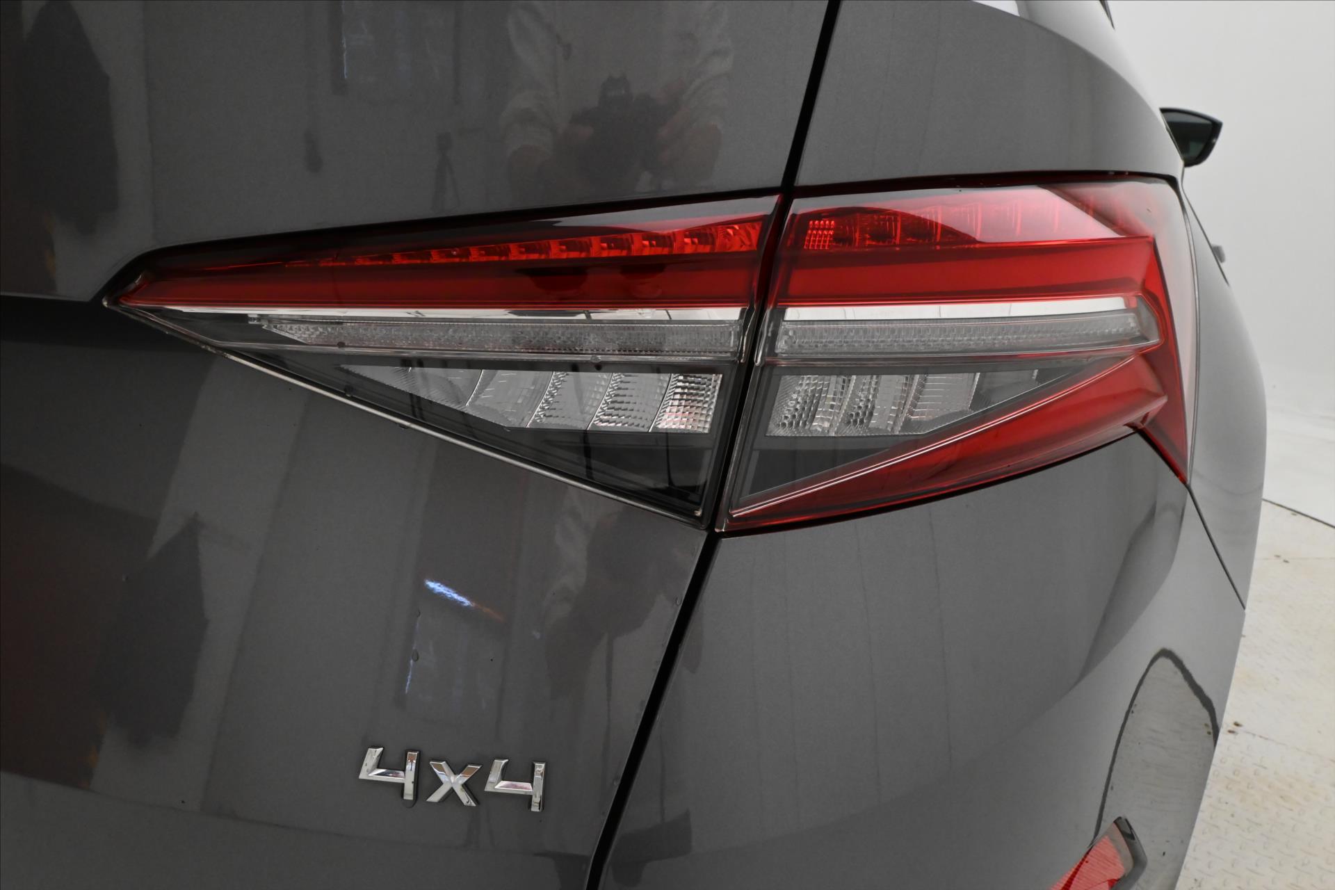 Hlavní fotografie vozu Škoda Kodiaq 2,0 TDI 147 kW DSG 4x4 L&K Záruka až 5 let (31)
