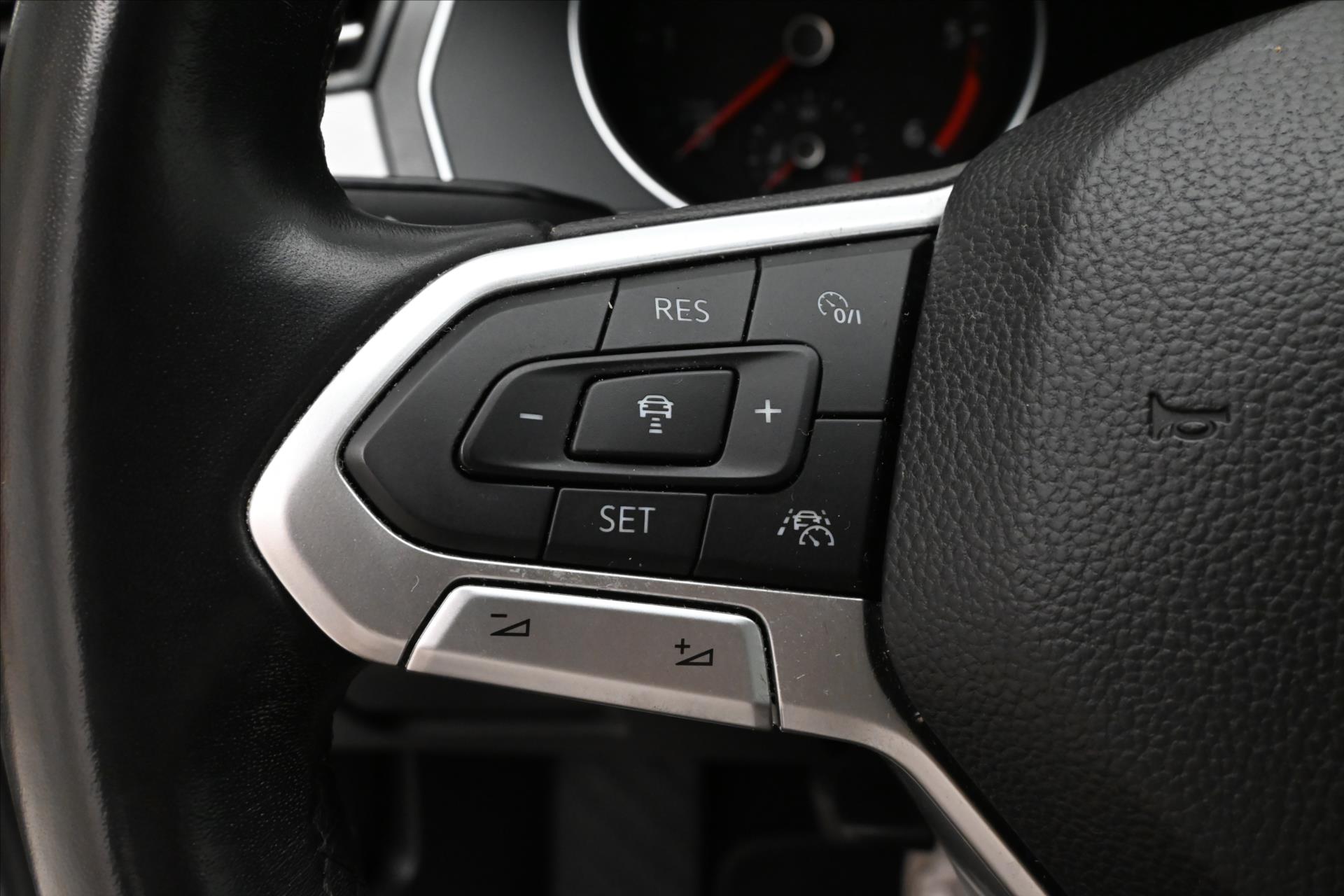 Hlavní fotografie vozu Volkswagen Passat 2,0 TDI 110kW Business Záruka až 5 let (20)