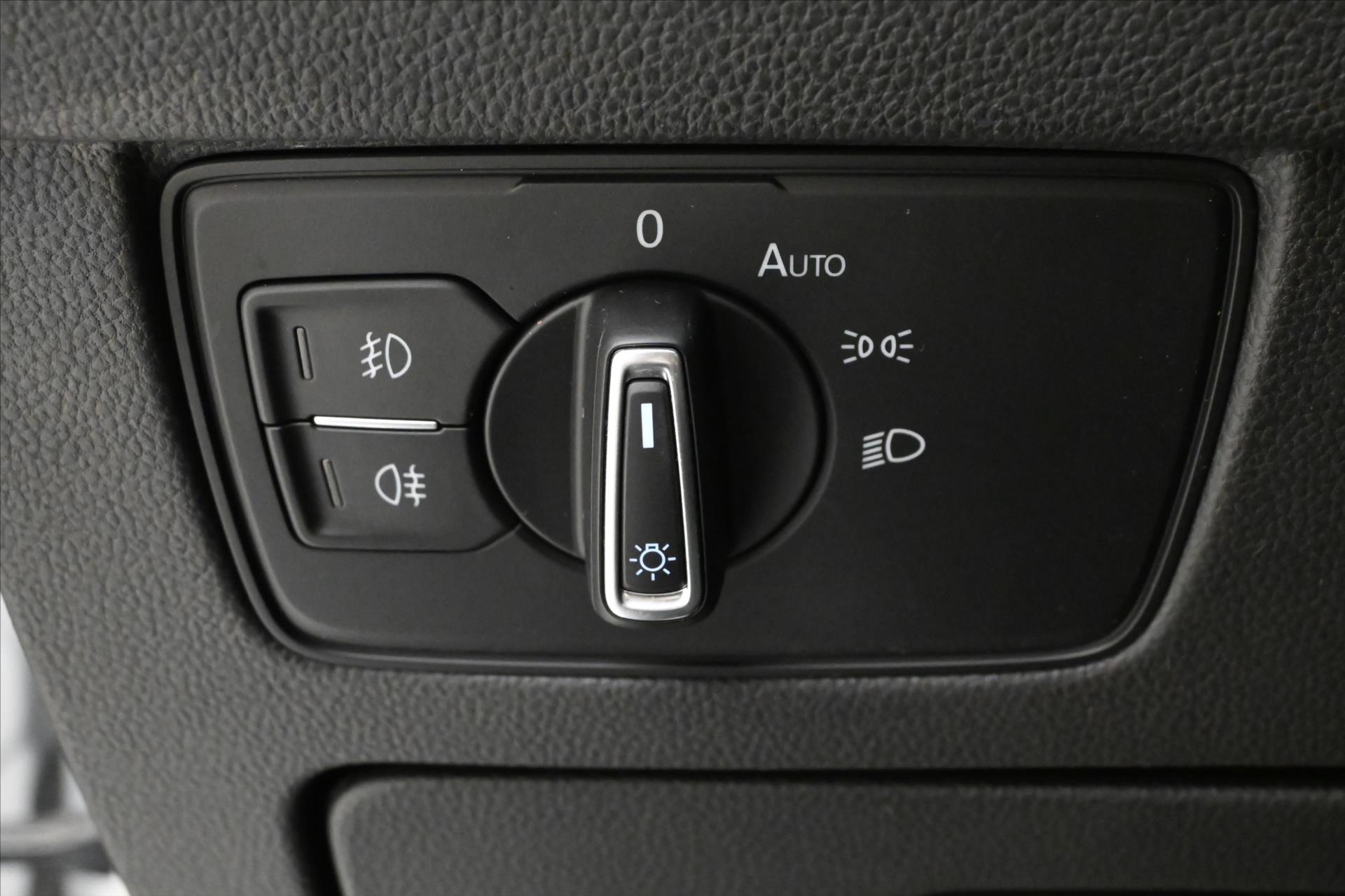 Hlavní fotografie vozu Volkswagen Passat 2,0 TDI 110kW Business Záruka až 5 let (22)
