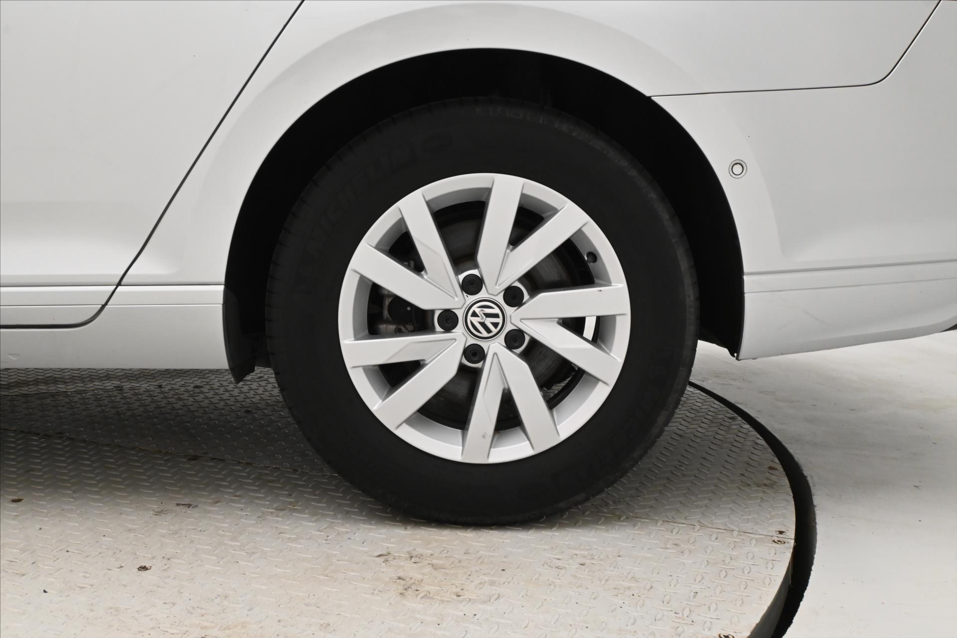 Hlavní fotografie vozu Volkswagen Passat 2,0 TDI 110kW Business Záruka až 5 let (25)