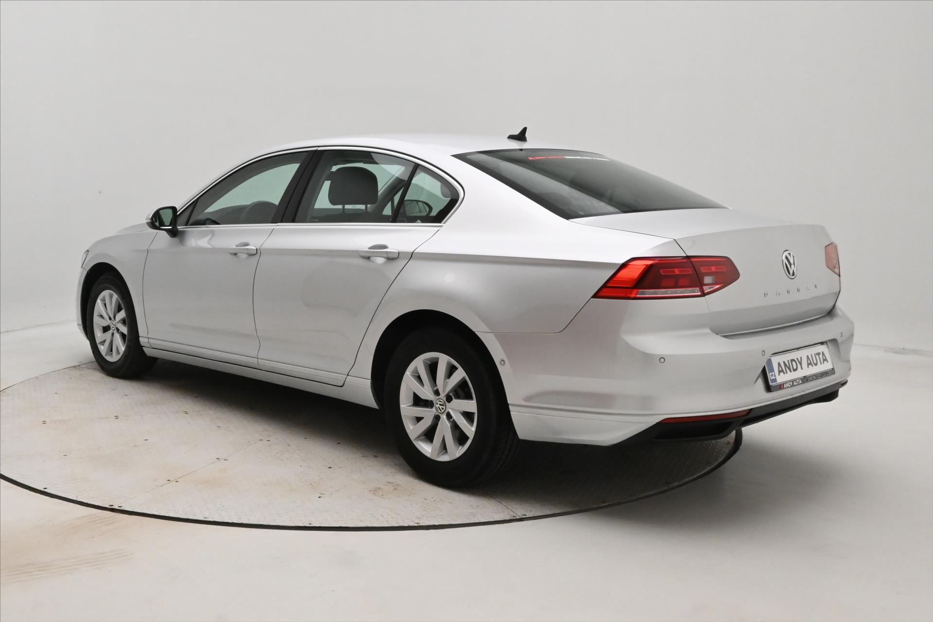 Hlavní fotografie vozu Volkswagen Passat 2,0 TDI 110kW Business Záruka až 5 let (7)