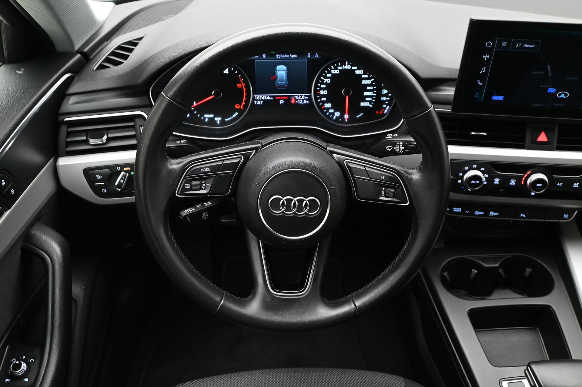 Hlavní fotografie vozu Audi A4 Avant 2,0 TDI 120kW DSG Avant Záruka až 5 let (18)