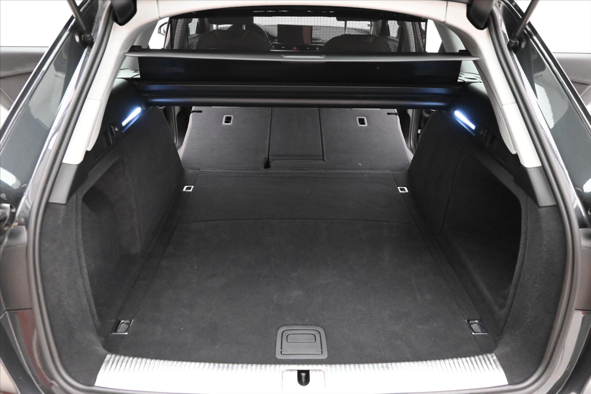 Hlavní fotografie vozu Audi A4 2,0 TDI 120kW DSG Avant Záruka až 5 let (12)