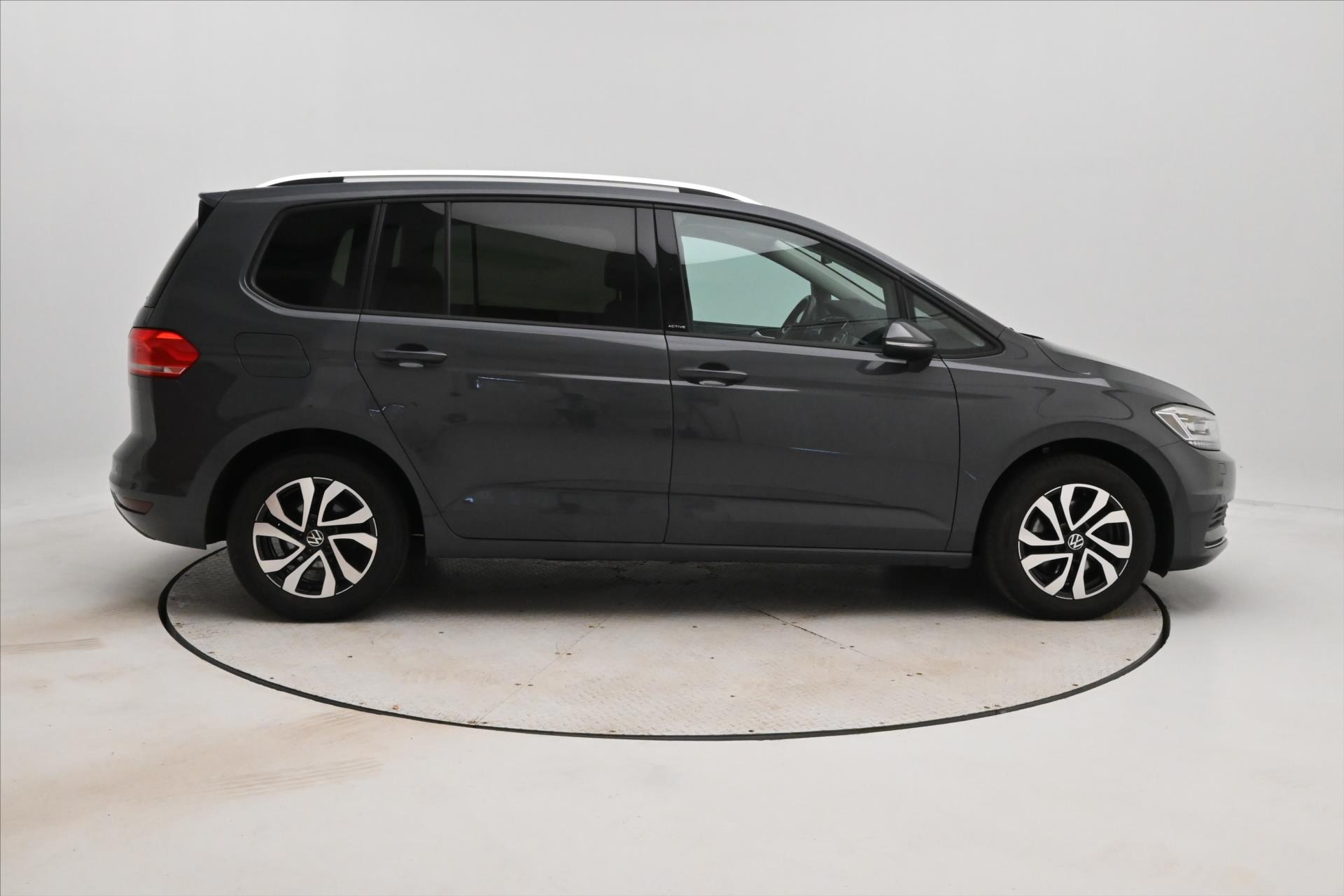 Hlavní fotografie vozu Volkswagen Touran 2,0 TDI 110kW Active Záruka až 5 let (4)