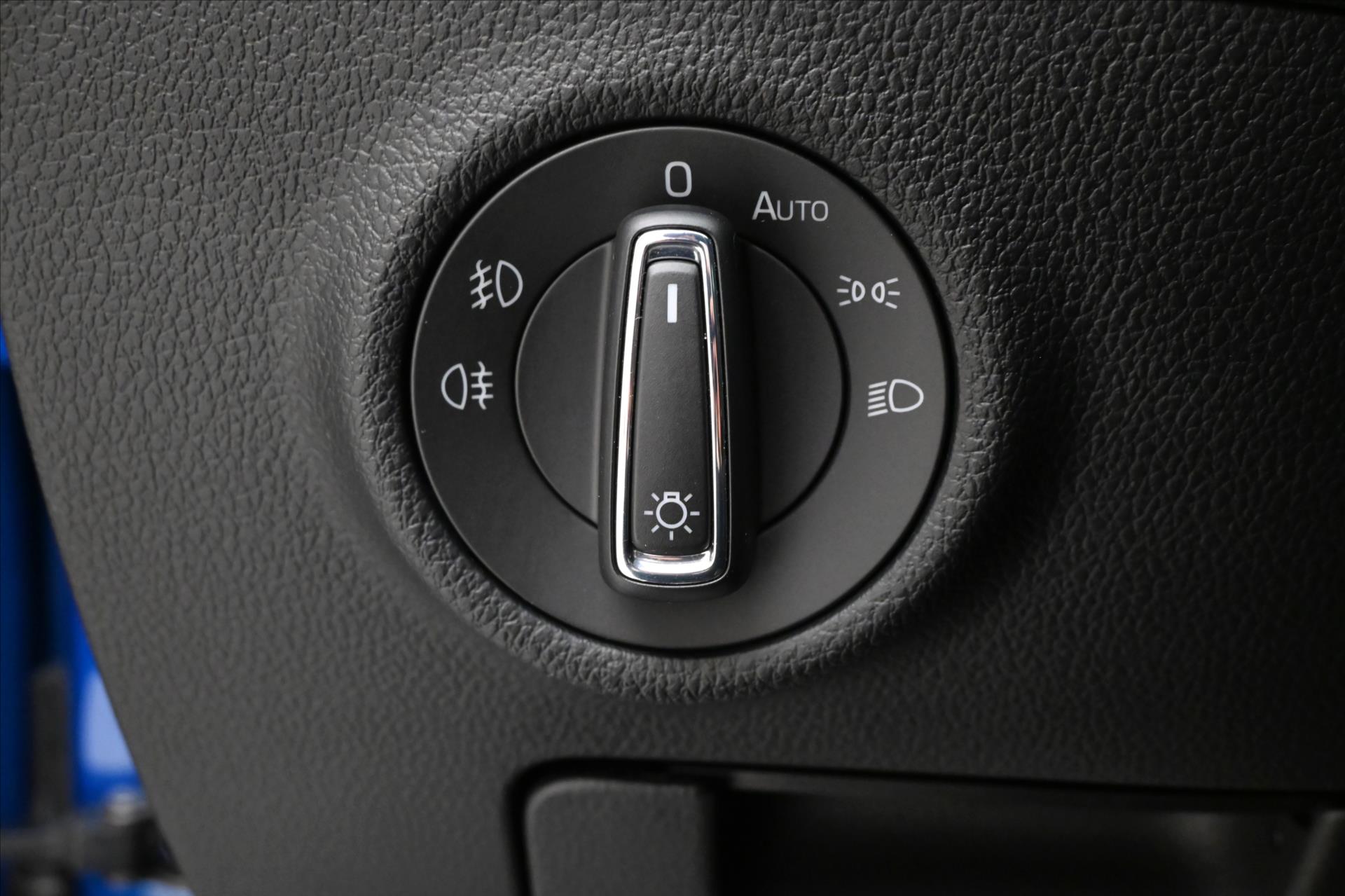 Hlavní fotografie vozu Škoda Superb 2,0 TDI 147kW DSG Style Záruka až 5 let (27)