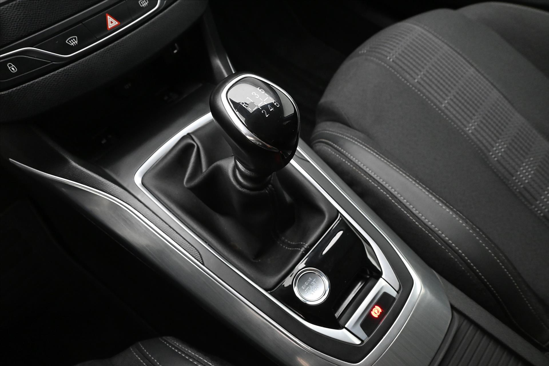 Hlavní fotografie vozu Peugeot 308 1,5 BlueHDI 96 kW Allure Záruka až 5 let (23)