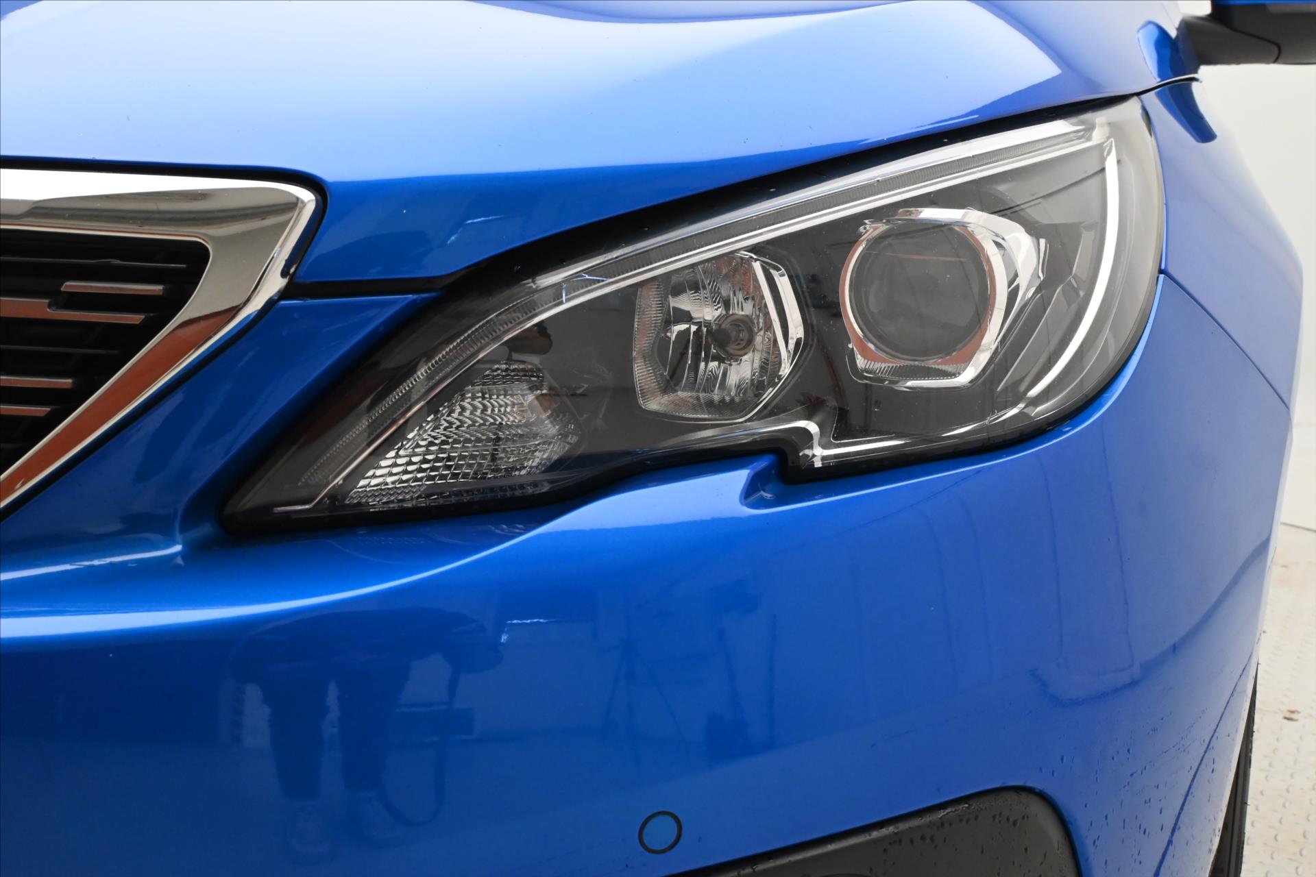 Hlavní fotografie vozu Peugeot 308 1,5 BlueHDI 96 kW Allure Záruka až 5 let (29)