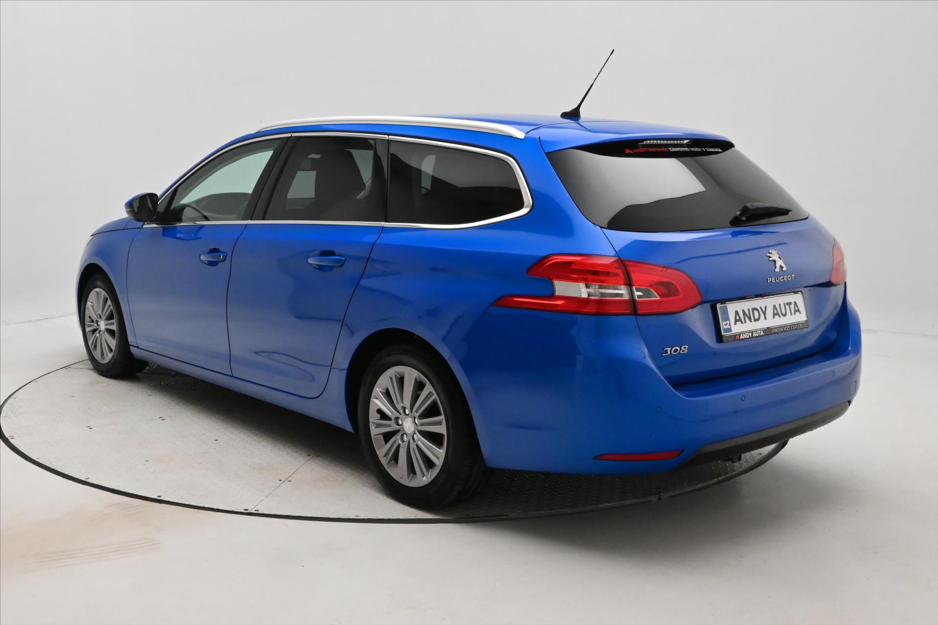 Hlavní fotografie vozu Peugeot 308 1,5 BlueHDI 96 kW Allure Záruka až 5 let (7)