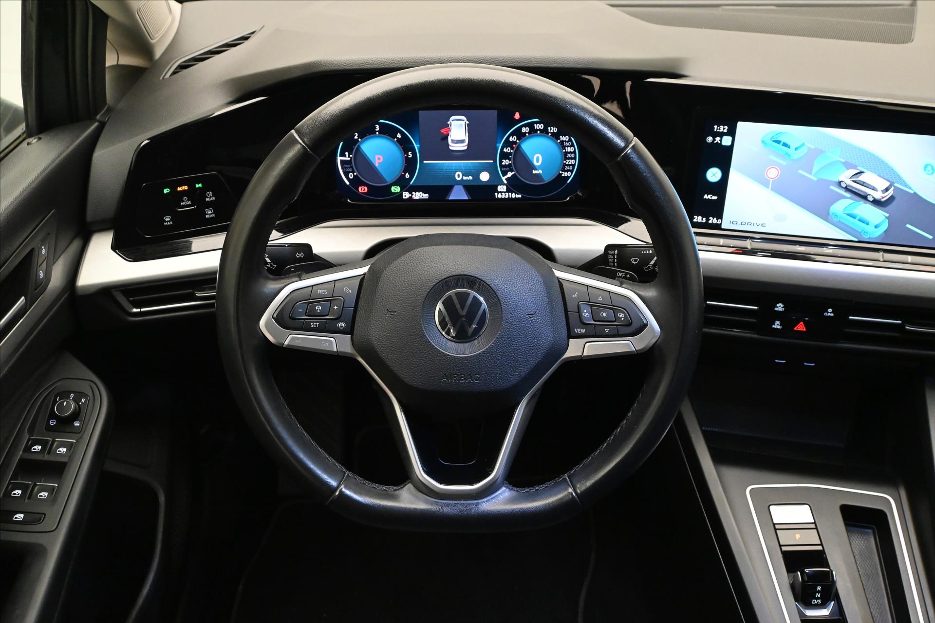 Hlavní fotografie vozu Volkswagen Golf 2,0 TDI 85 kW DSG Life Záruka až 5 let (18)