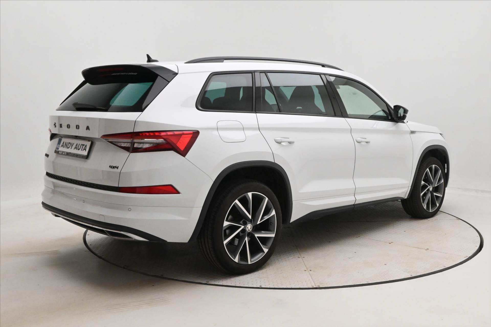 Hlavní fotografie vozu Škoda Kodiaq 2,0 TDI 147kW DSG 4x4 Sportline Záruka až 5 let (5)