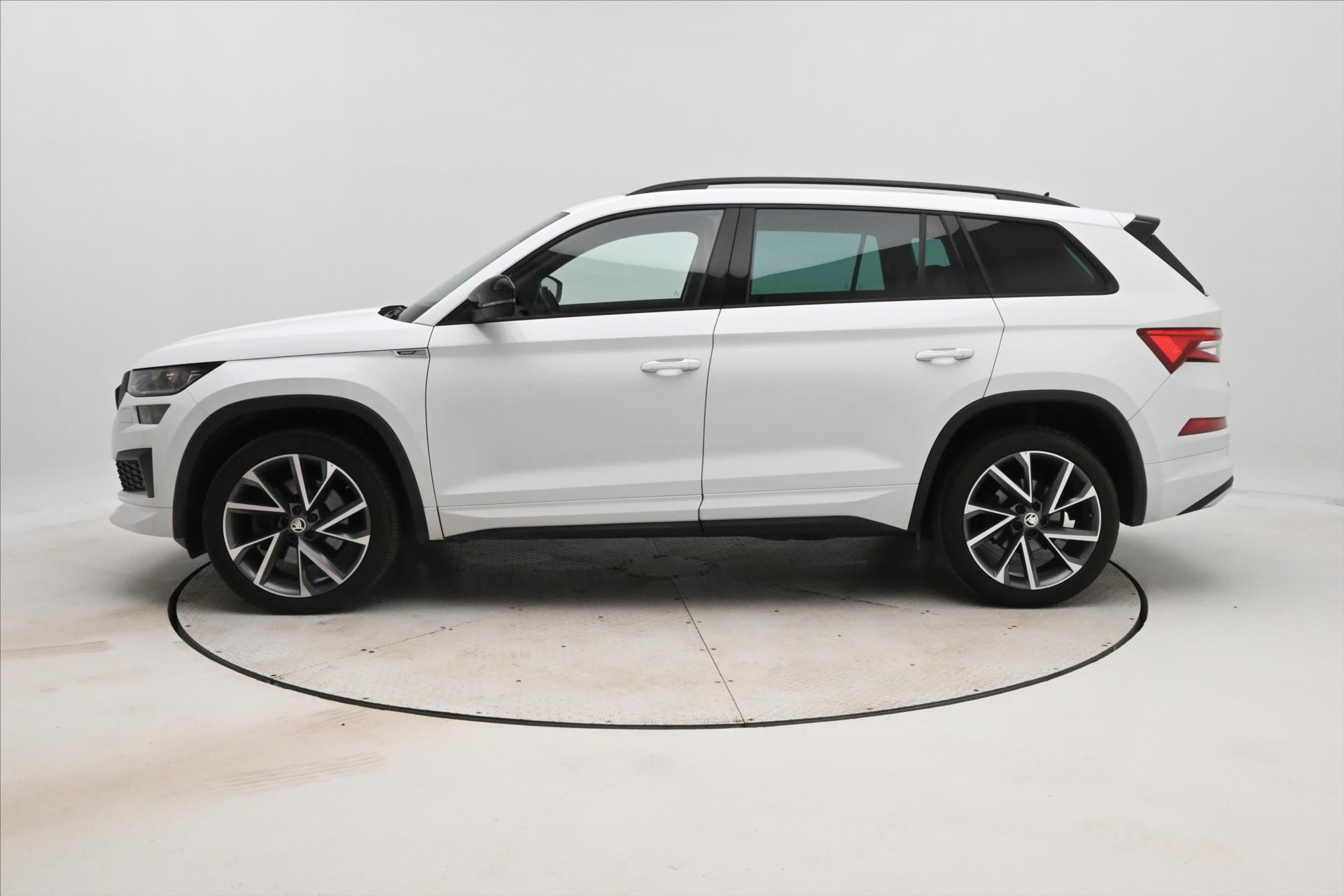 Hlavní fotografie vozu Škoda Kodiaq 2,0 TDI 147kW DSG 4x4 Sportline Záruka až 5 let (8)