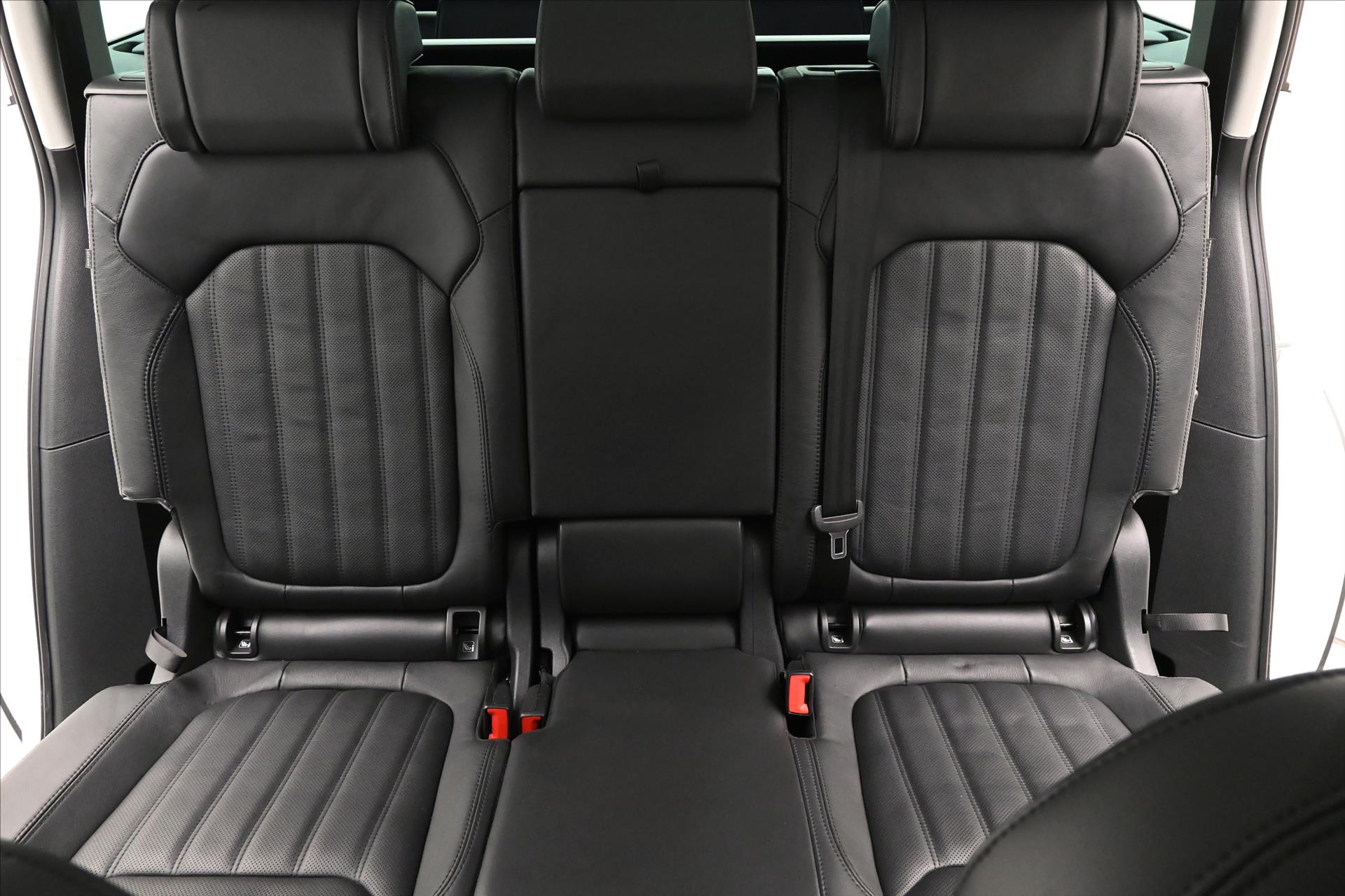 Hlavní fotografie vozu Škoda Kodiaq 2,0 TSI 140KW DSG 4x4 7MÍST STYLE Záruka až 5 let (30)