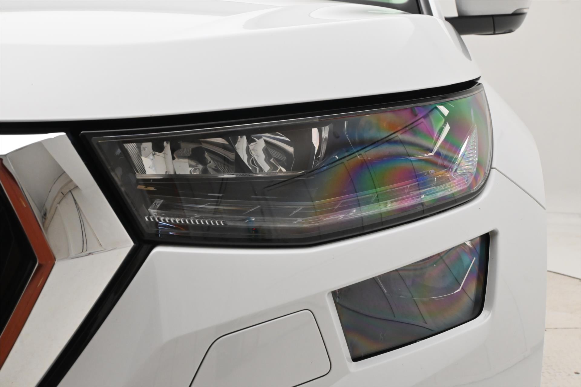 Hlavní fotografie vozu Škoda Kodiaq 2,0 TSI 140KW DSG L&K 4x4 7MÍST STYLE Záruka až 5 let (33)