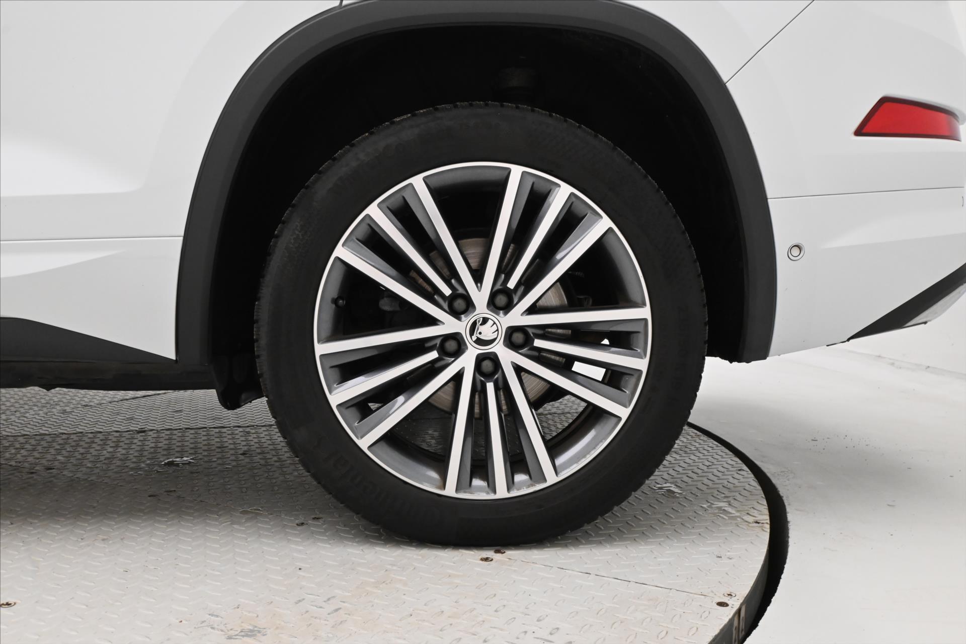 Hlavní fotografie vozu Škoda Kodiaq 2,0 TSI 140KW DSG L&K 4x4 7MÍST STYLE Záruka až 5 let (35)