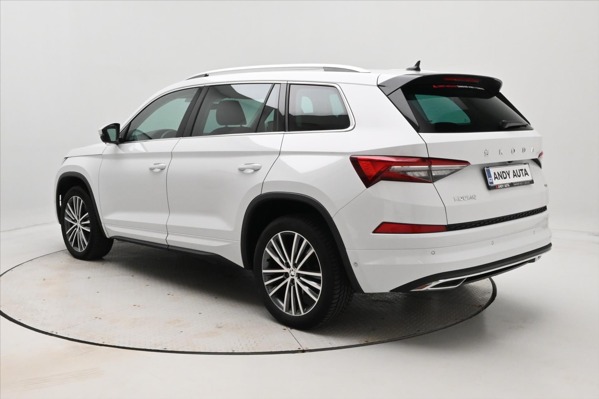 Hlavní fotografie vozu Škoda Kodiaq 2,0 TSI 140KW DSG L&K 4x4 7MÍST STYLE Záruka až 5 let (7)