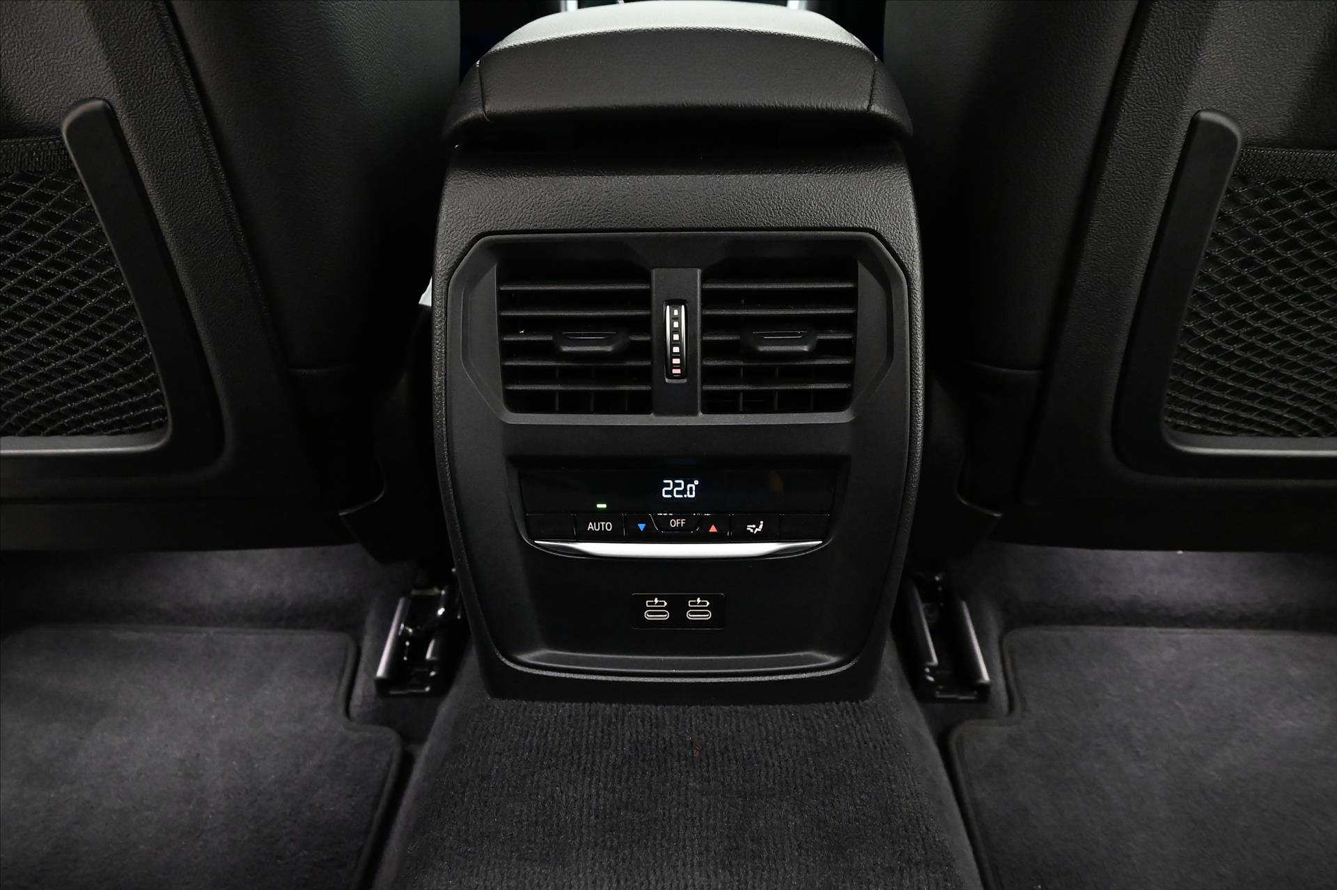 Hlavní fotografie vozu BMW Řada 3 2,0 320d 140kW STEPTRONIC Záruka až 5 let (22)