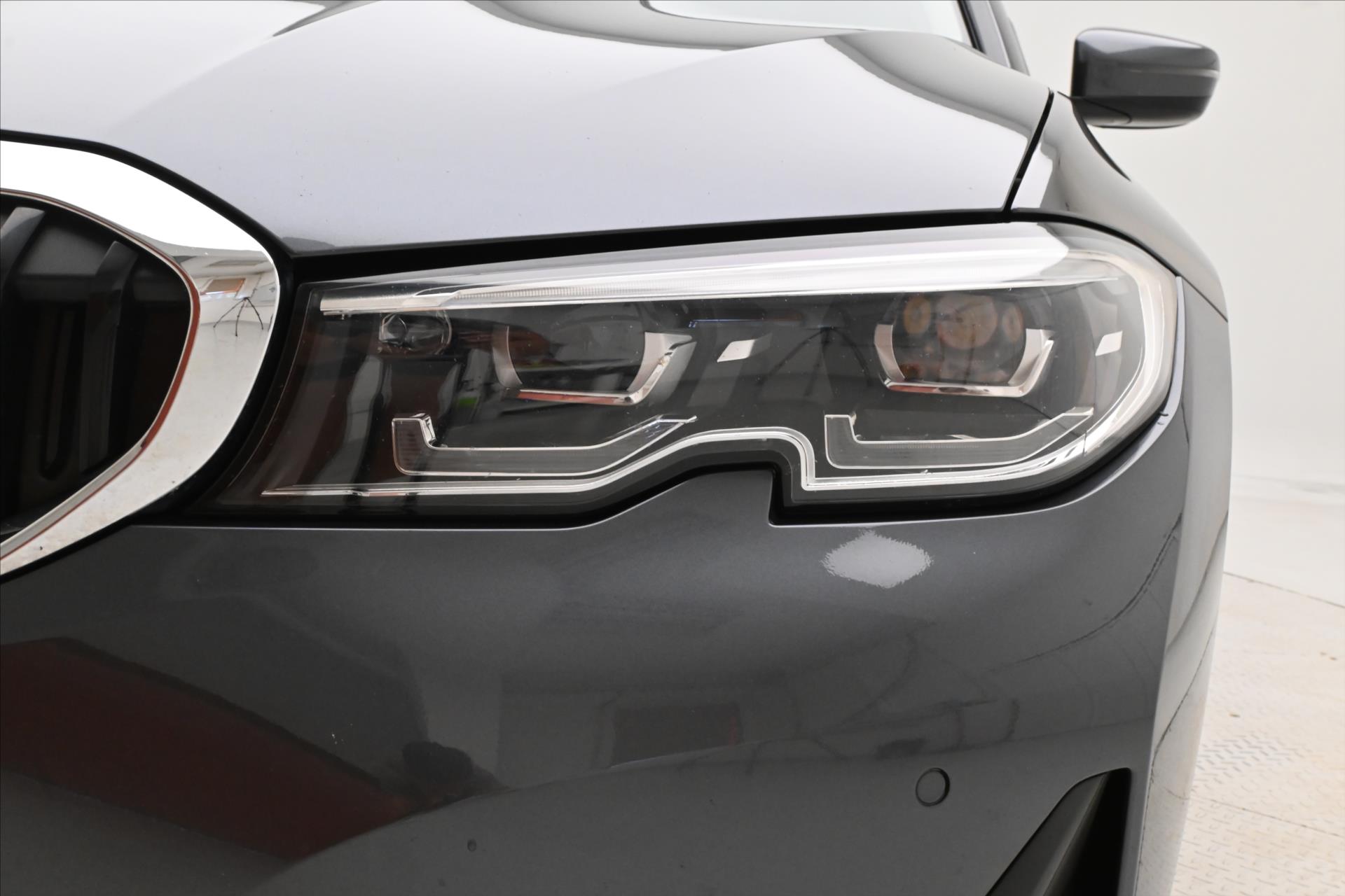 Hlavní fotografie vozu BMW Řada 3 2,0 320d 140kW STEPTRONIC Záruka až 5 let (30)
