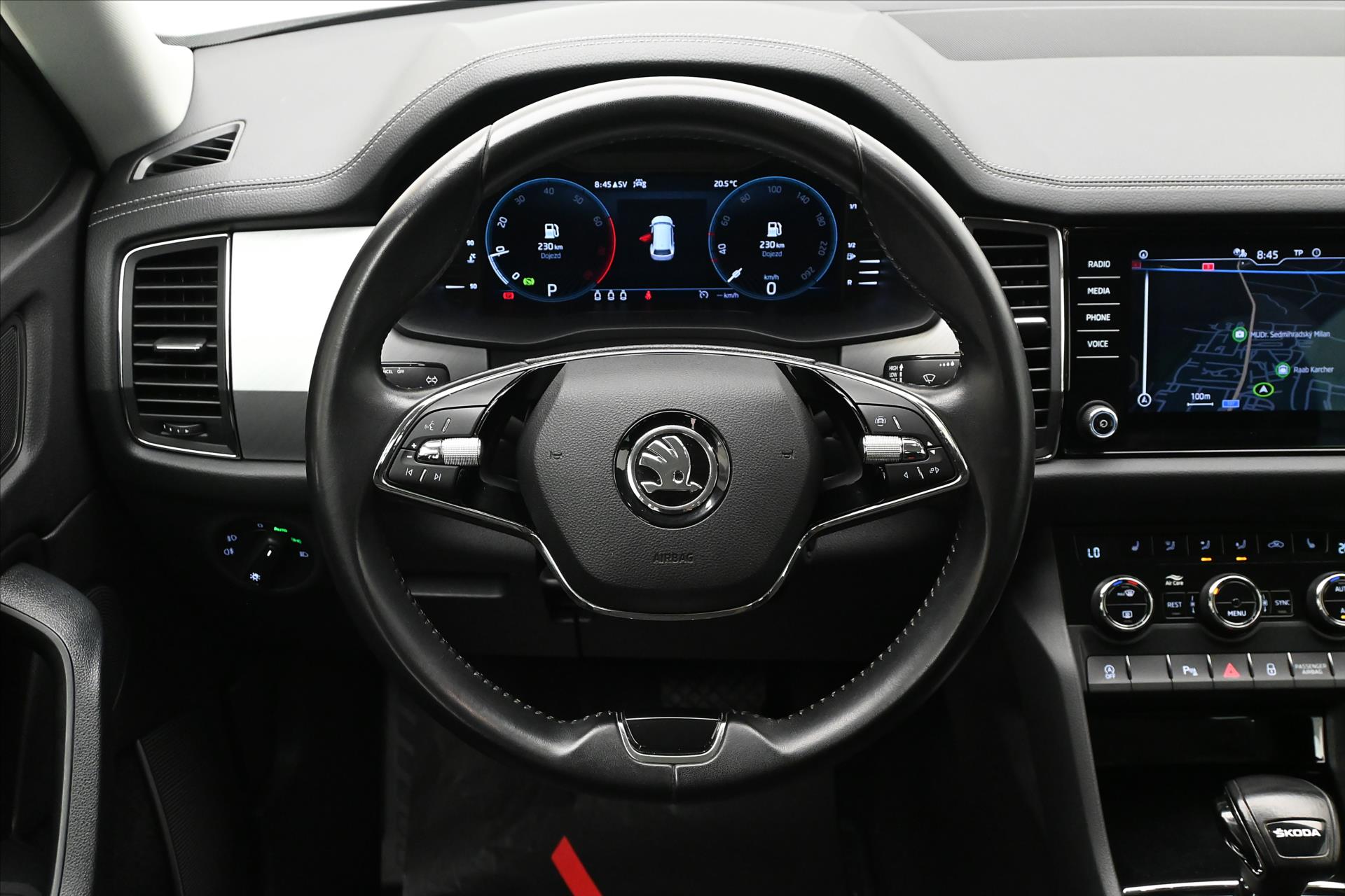 Hlavní fotografie vozu Škoda Kodiaq 1,5 TSI 110 kW DSG Ambition Záruka až 5 let (18)