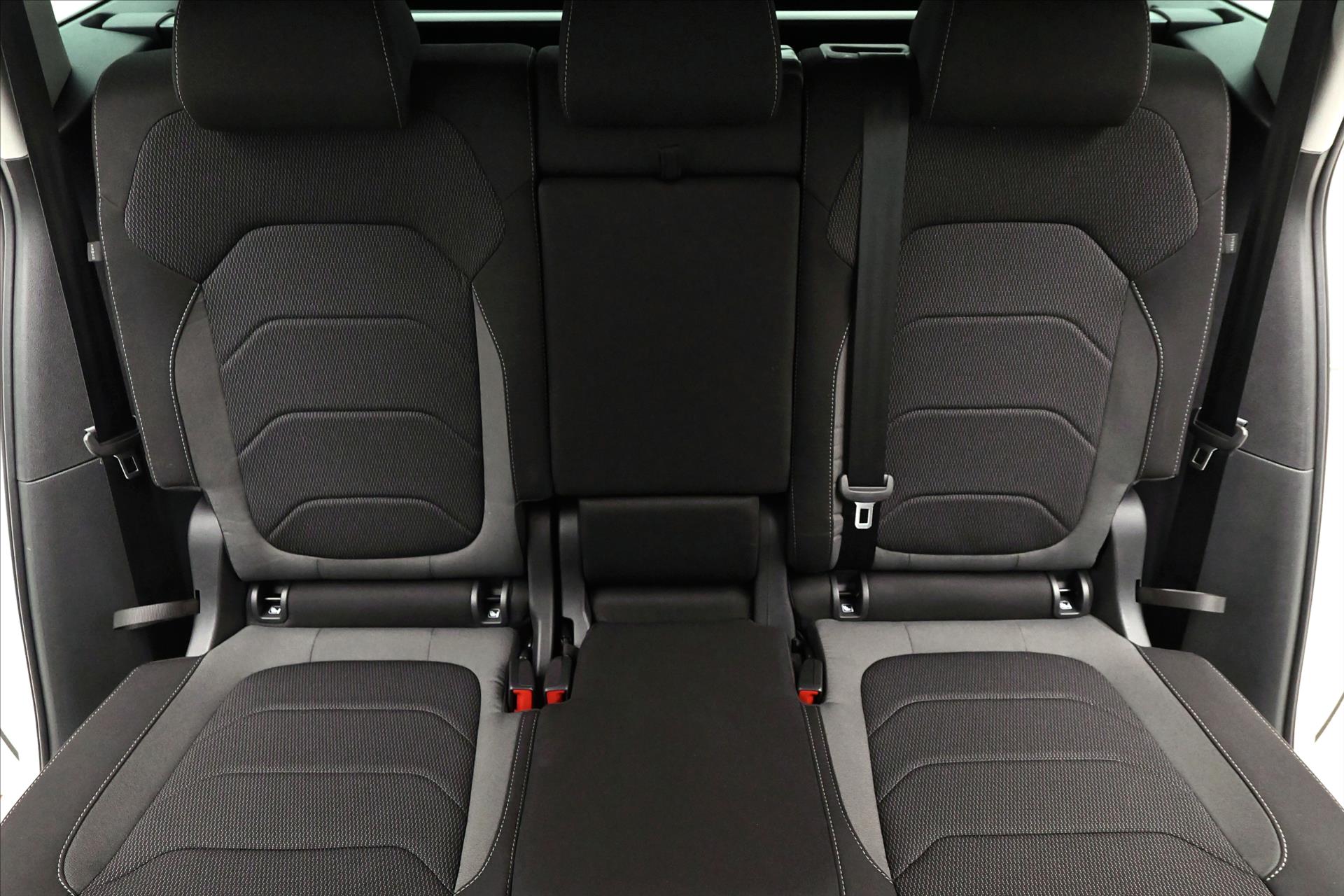 Hlavní fotografie vozu Škoda Kodiaq 1,5 TSI 110 kW DSG Ambition Záruka až 5 let (27)