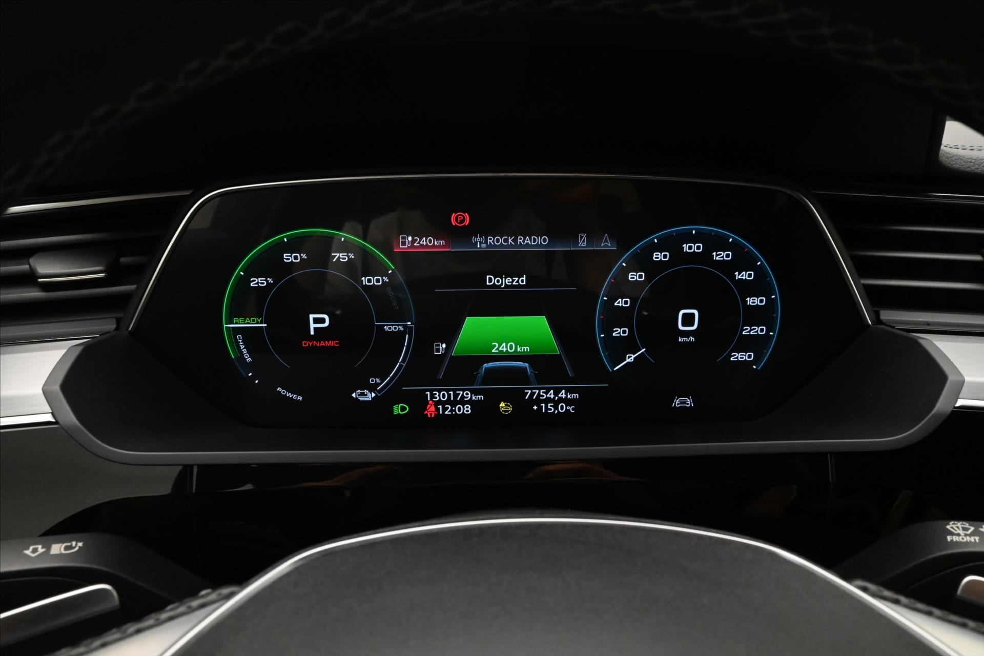 Hlavní fotografie vozu Audi e-tron 55 300 kW QUATTRO S-LINE Záruka až 3 roky (16)
