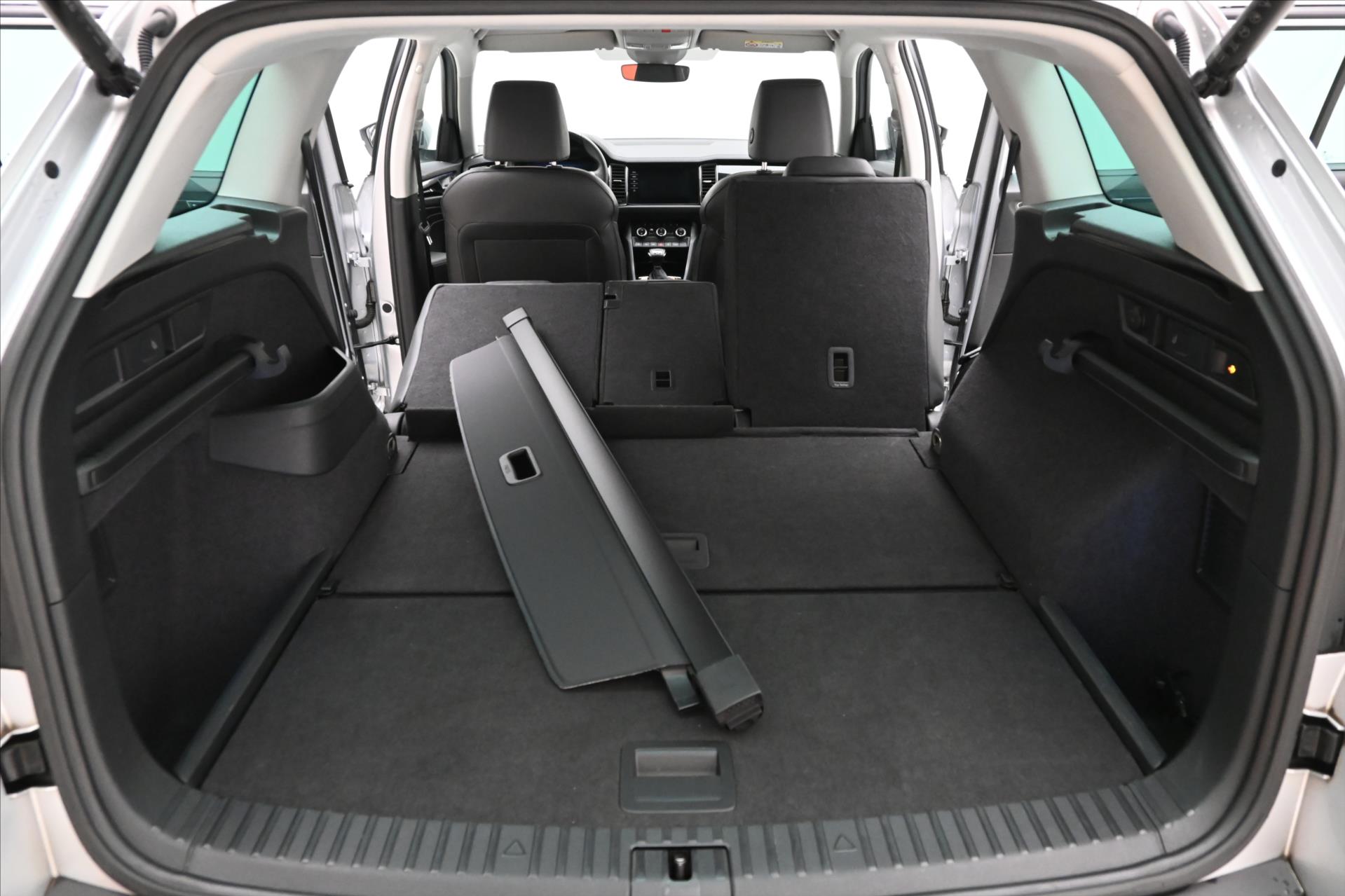 Hlavní fotografie vozu Škoda Kodiaq 2,0 TDI 147kW L&K DSG 4x4 Záruka až 5 let (11)