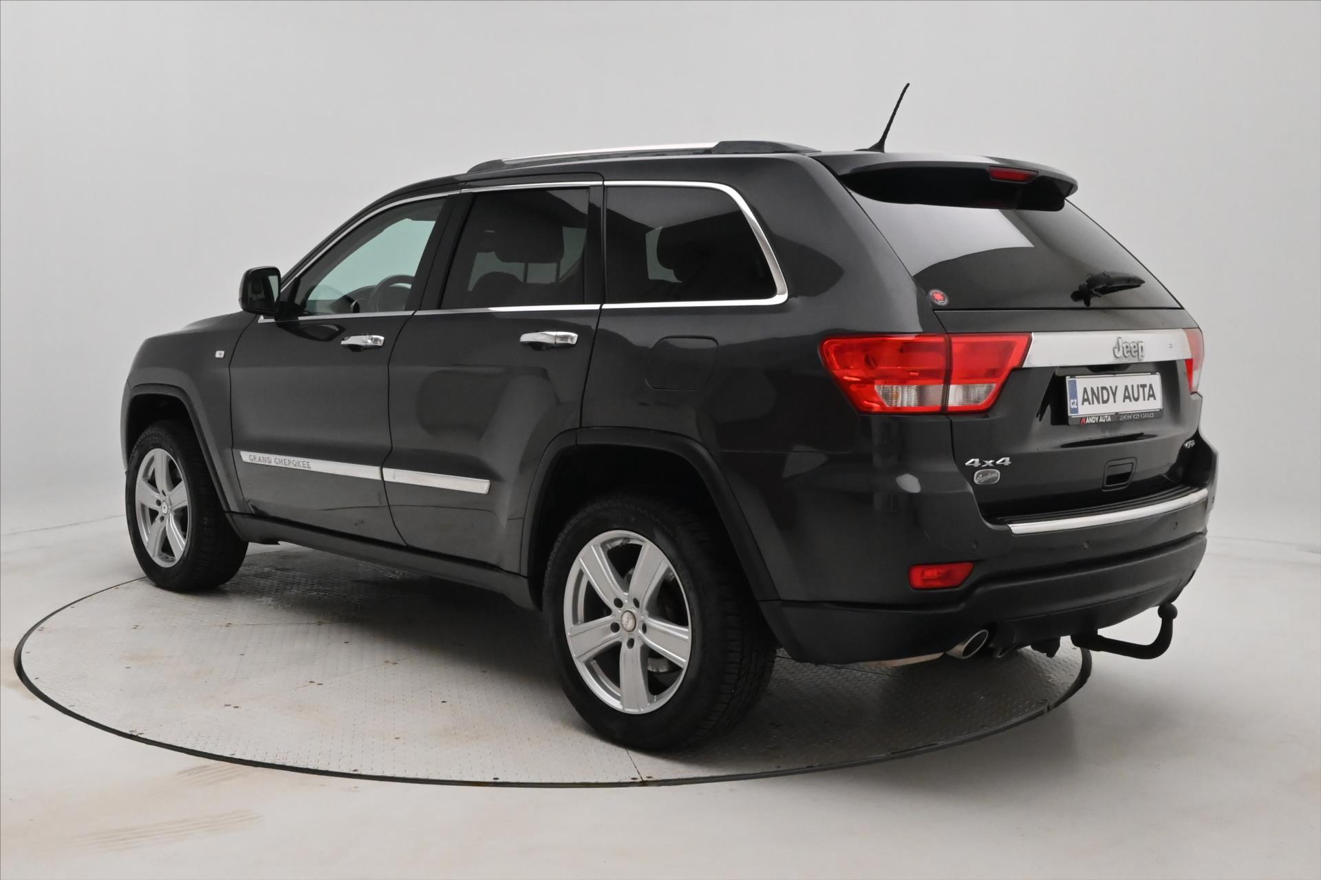 Hlavní fotografie vozu Jeep Grand Cherokee 3,0 CRD 177 kW 4x4 AT Overland TAŽNÉ 3500KG (7)