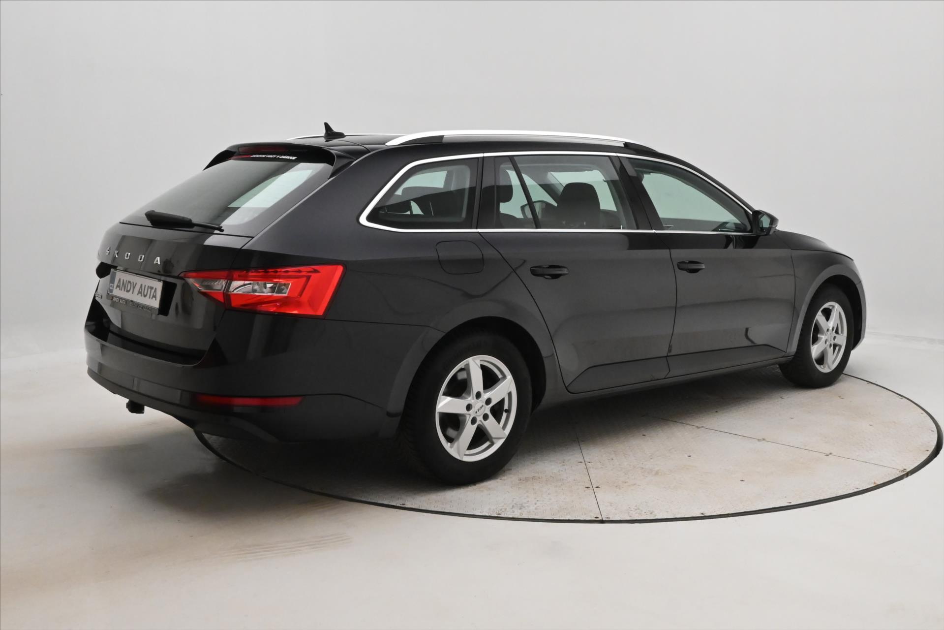 Hlavní fotografie vozu Škoda Superb 2,0 TDI 110kW DSG Style Záruka až 5 let (5)