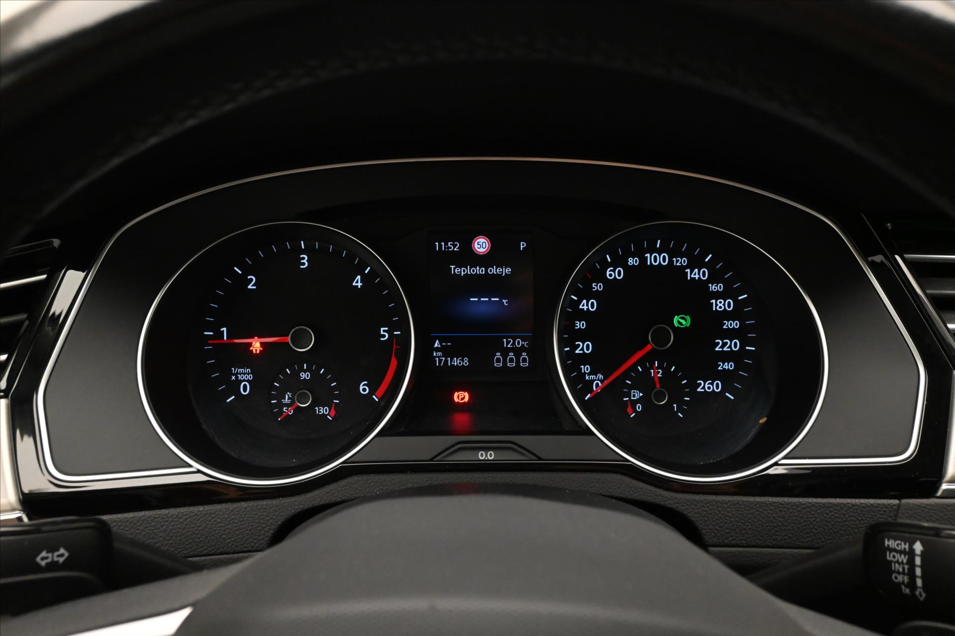 Hlavní fotografie vozu Volkswagen Passat 2,0 TDI 147kW DSG Elegance Záruka až 5 let (13)