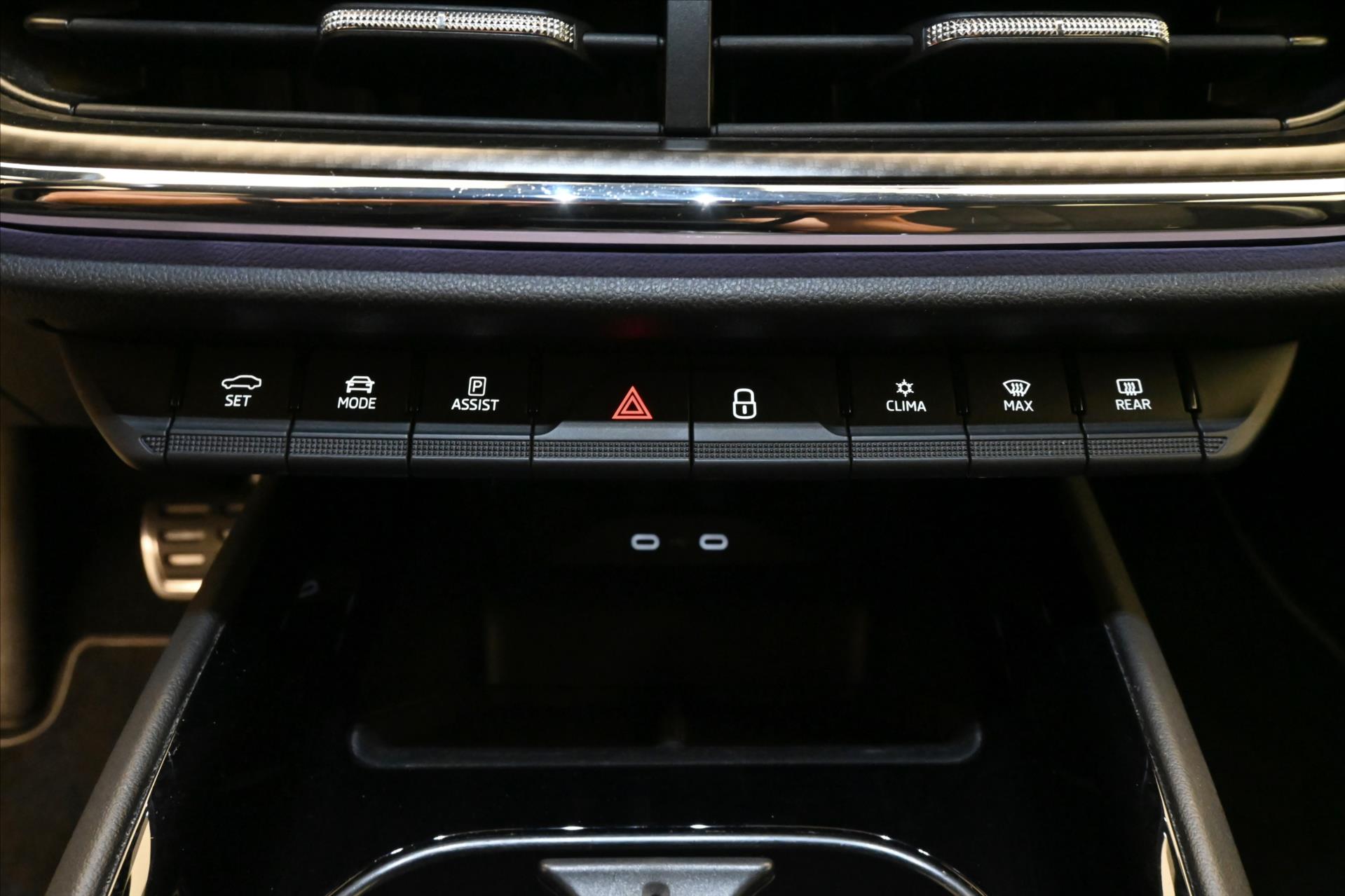 Hlavní fotografie vozu Škoda Enyaq iV BEV 60 132kW SportPlus Záruka až 3 roky (19)