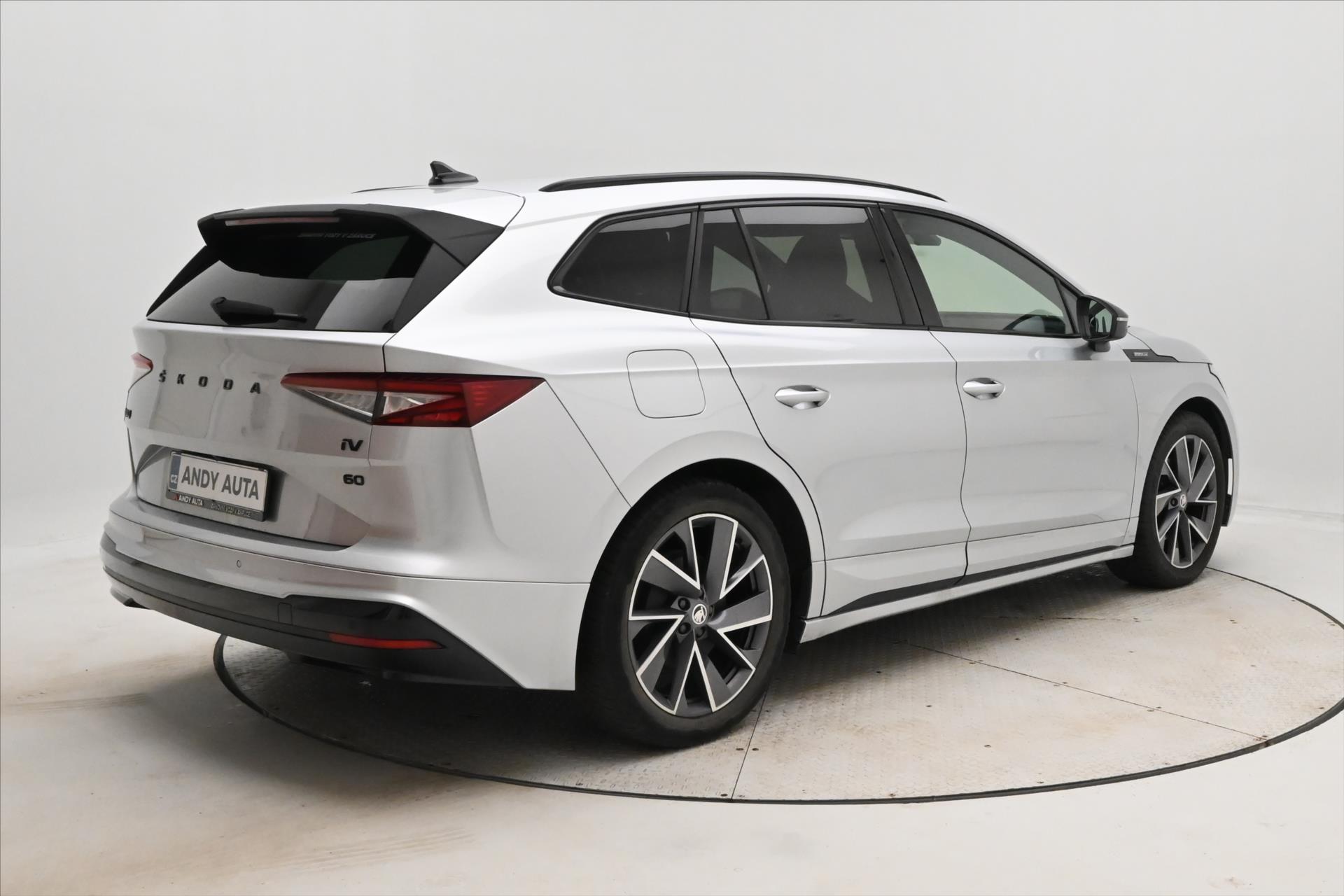 Hlavní fotografie vozu Škoda Enyaq iV BEV 60 132kW SportPlus Záruka až 3 roky (5)