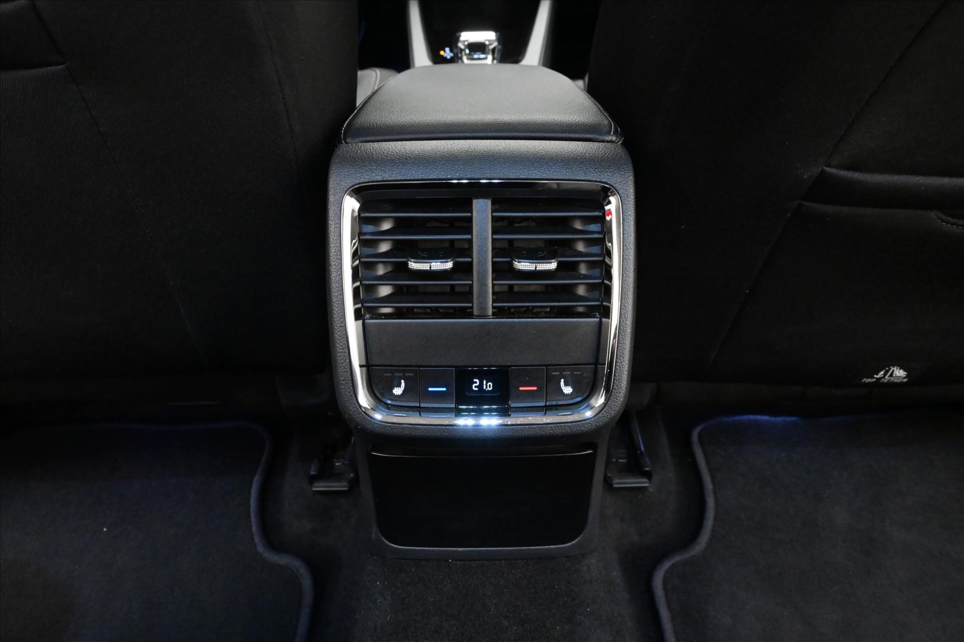 Hlavní fotografie vozu Škoda Octavia 1,0 TSI e-TEC 81kW DSG Style Záruka až 5 let (24)
