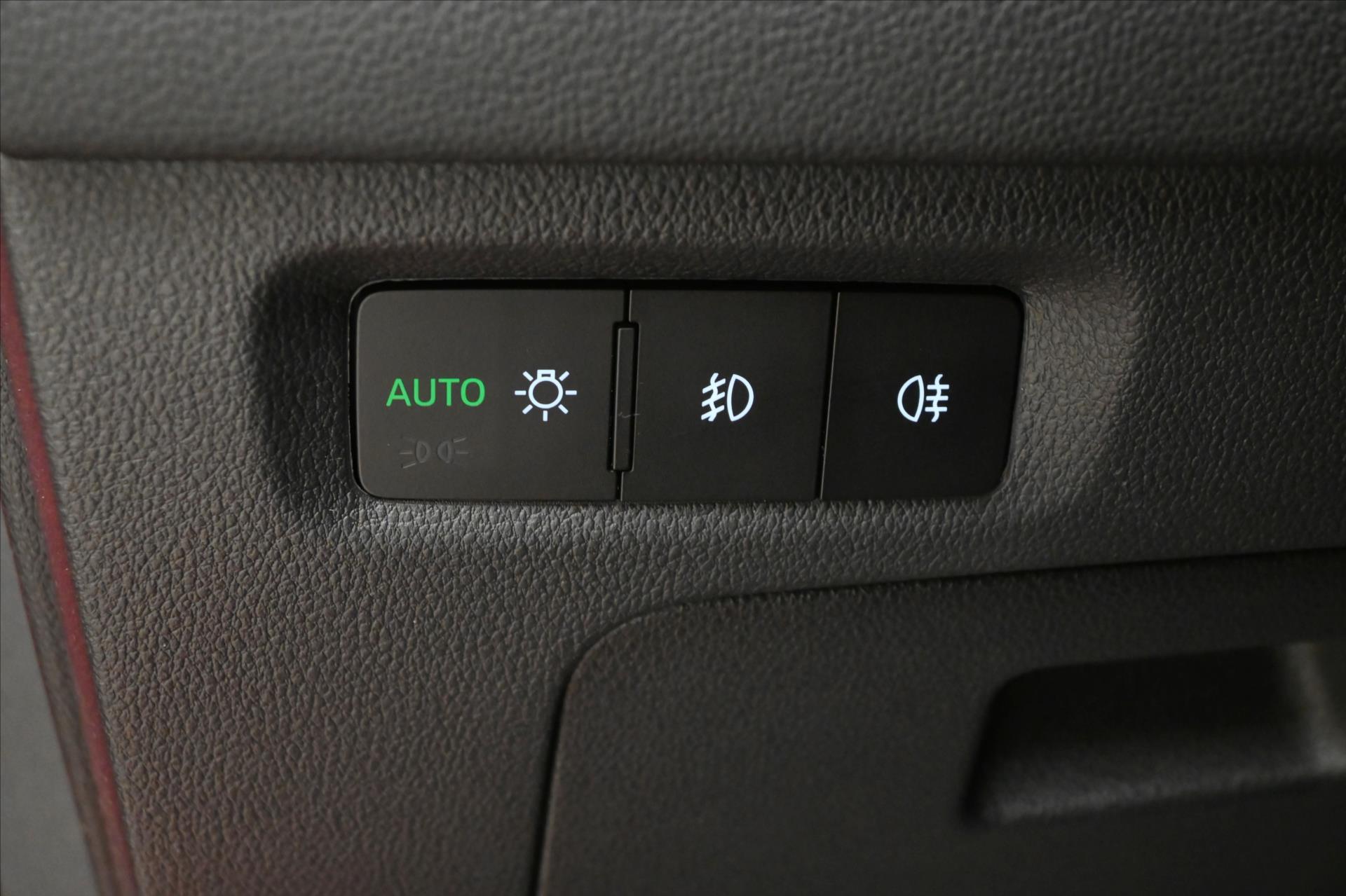 Hlavní fotografie vozu Škoda Octavia 1,0 TSI e-TEC 81kW DSG Style Záruka až 5 let (29)