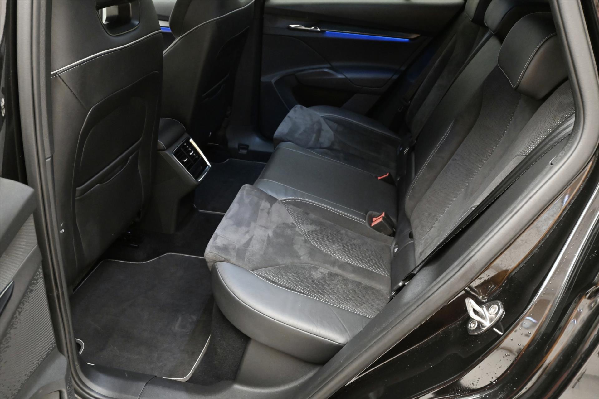 Hlavní fotografie vozu Škoda Enyaq iV60 132 kW SportLINE Záruka až 3 roky (14)