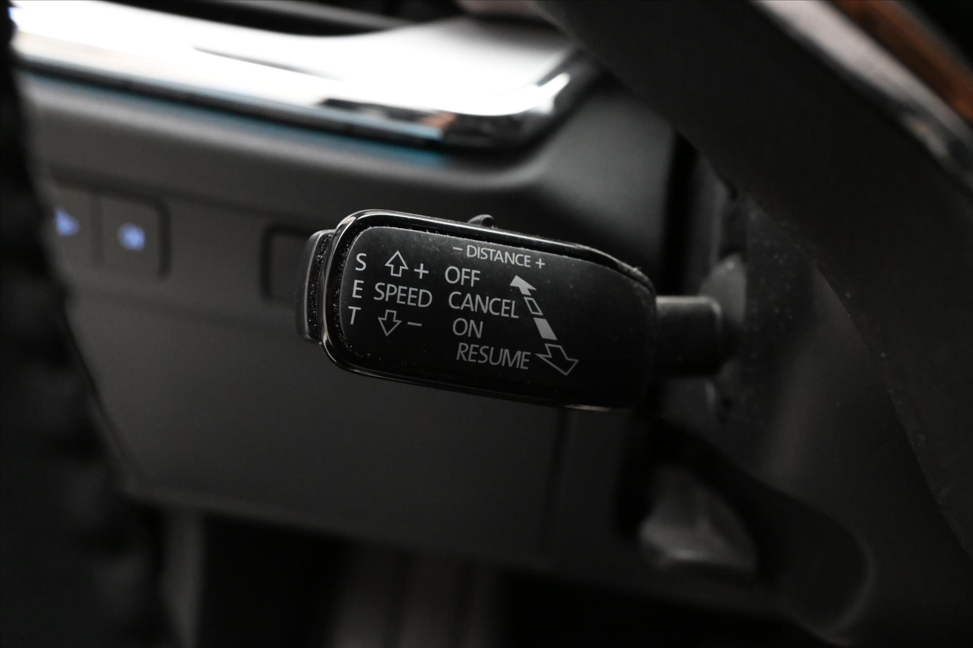Hlavní fotografie vozu Škoda Enyaq iV 60 132kW SOH 92% FIRST Edition Záruka až 3 roky (21)