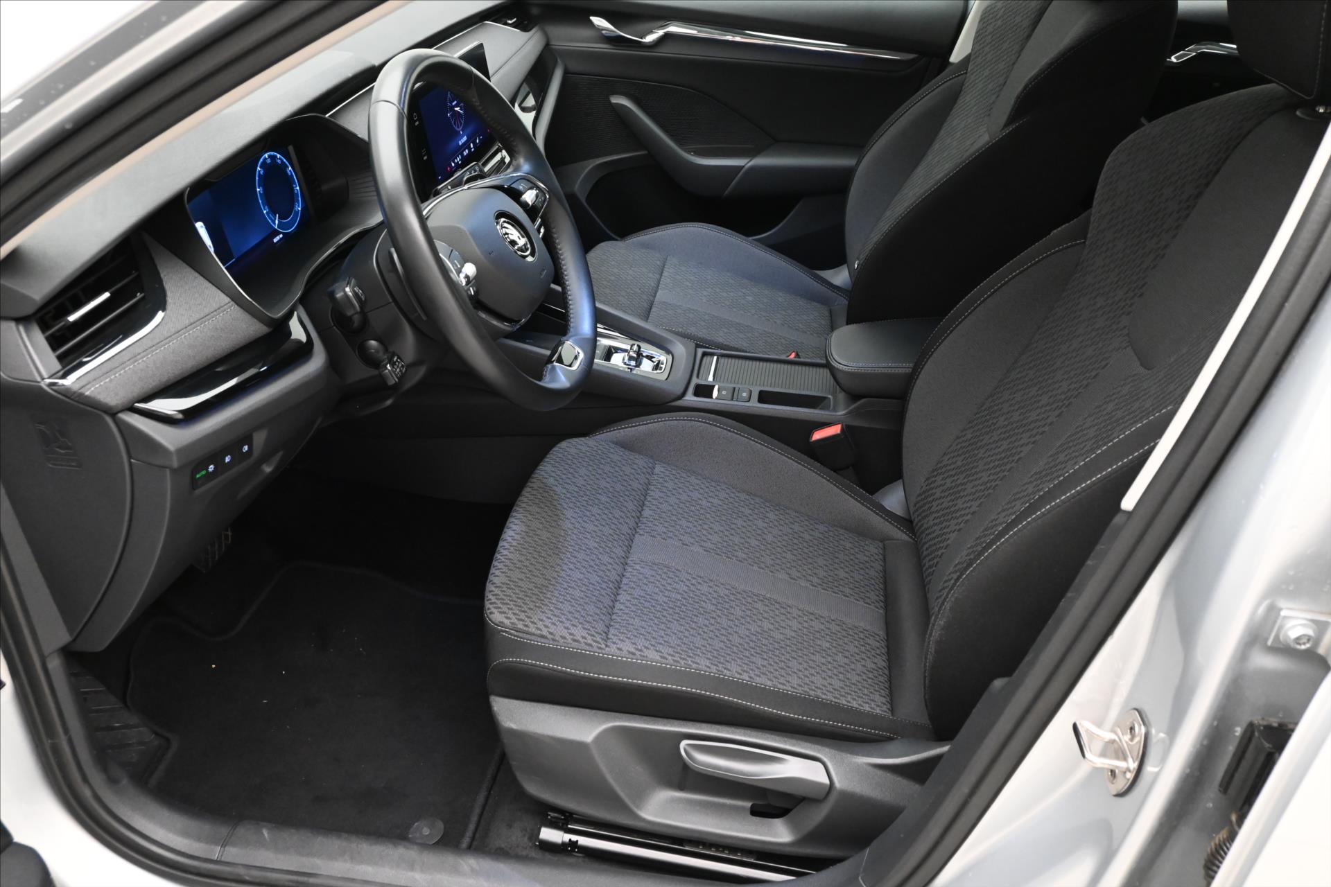 Hlavní fotografie vozu Škoda Octavia 2,0 TDI 110kW DSG Style Záruka až 5 let (11)