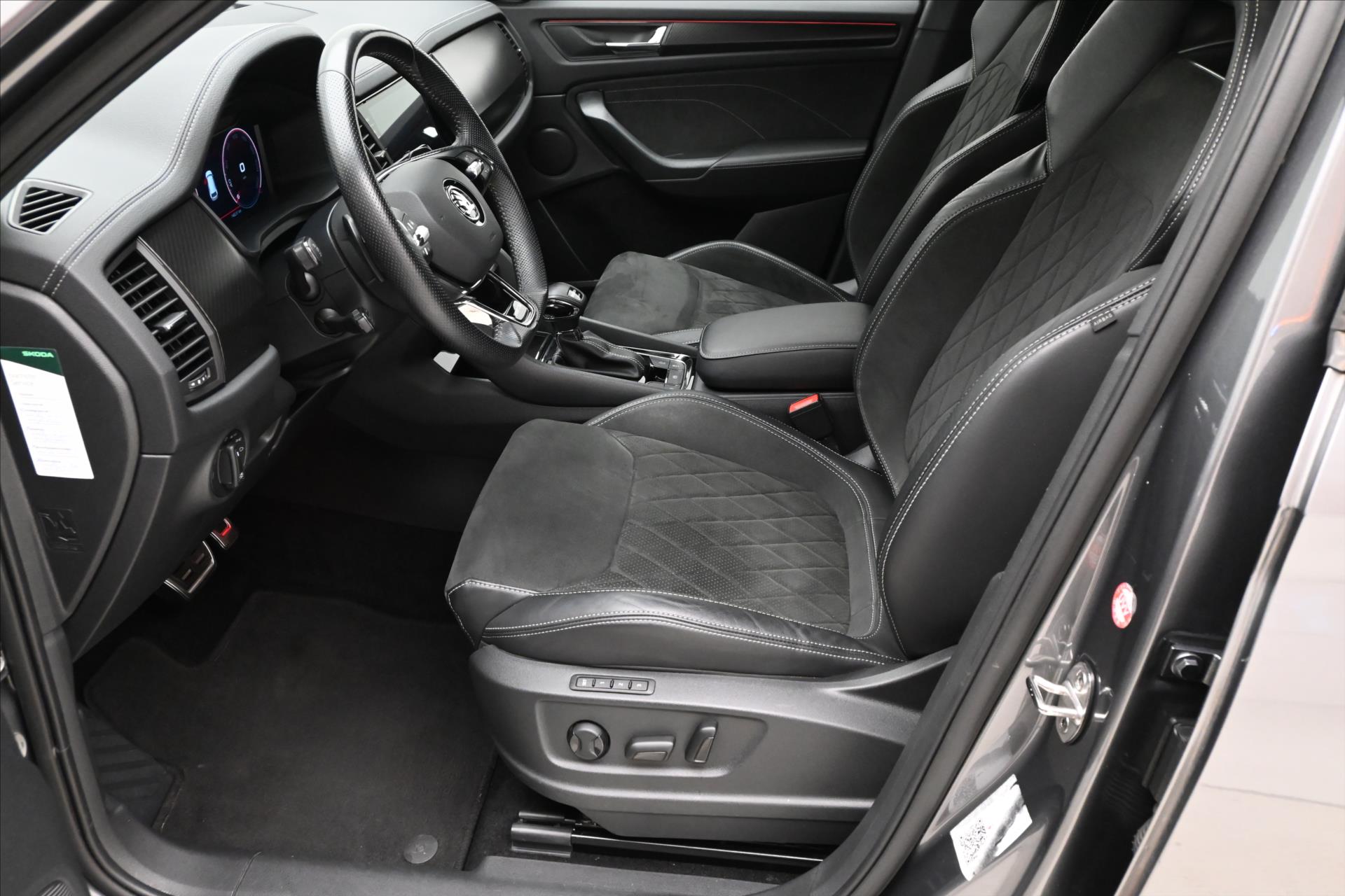 Hlavní fotografie vozu Škoda Kodiaq 2,0 TDI 147kW DSG 4x4 Sportline Záruka až 5 let (13)