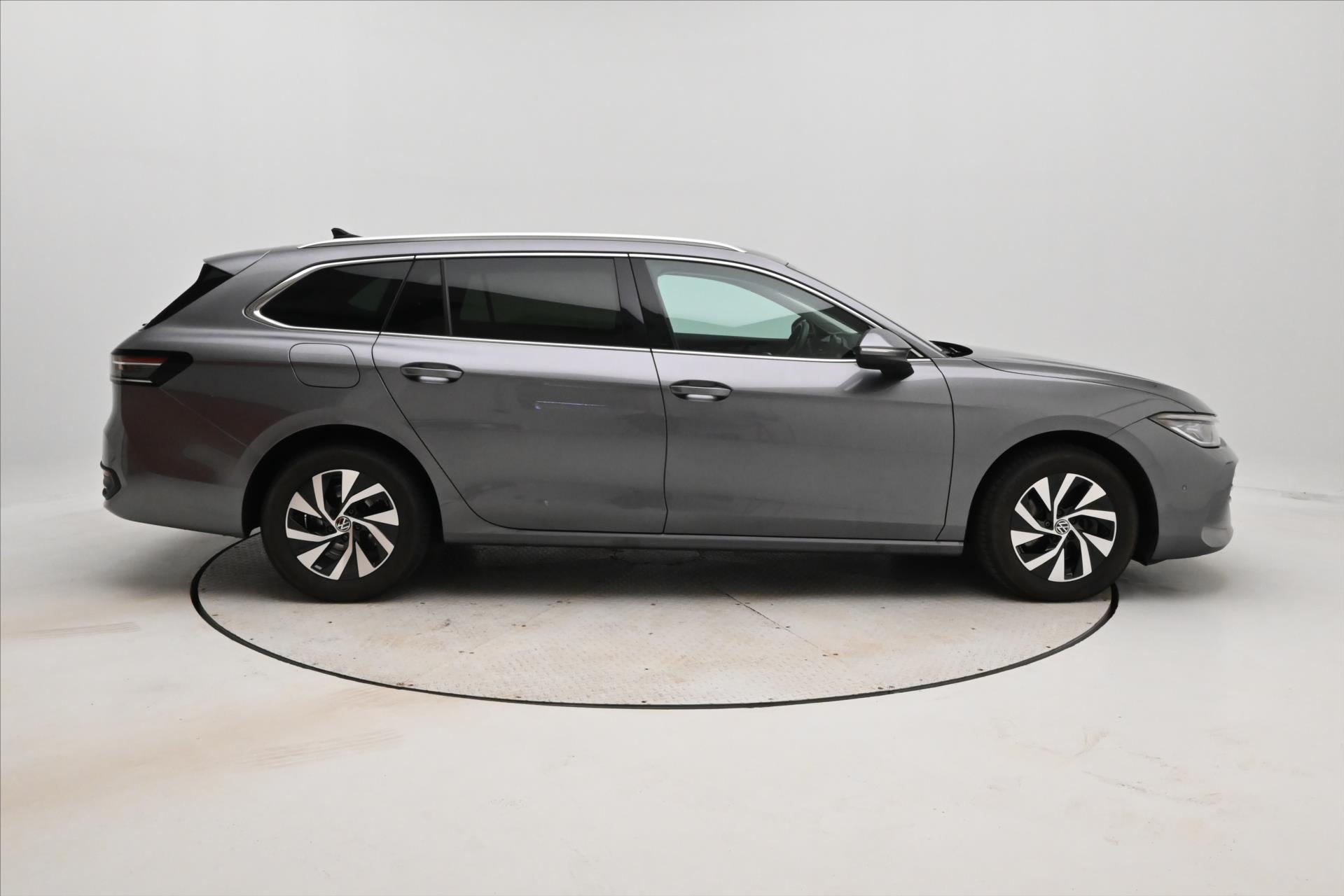 Hlavní fotografie vozu Volkswagen Passat 2,0 TDI 110 kW DSG Business Záruka až 5 let (4)