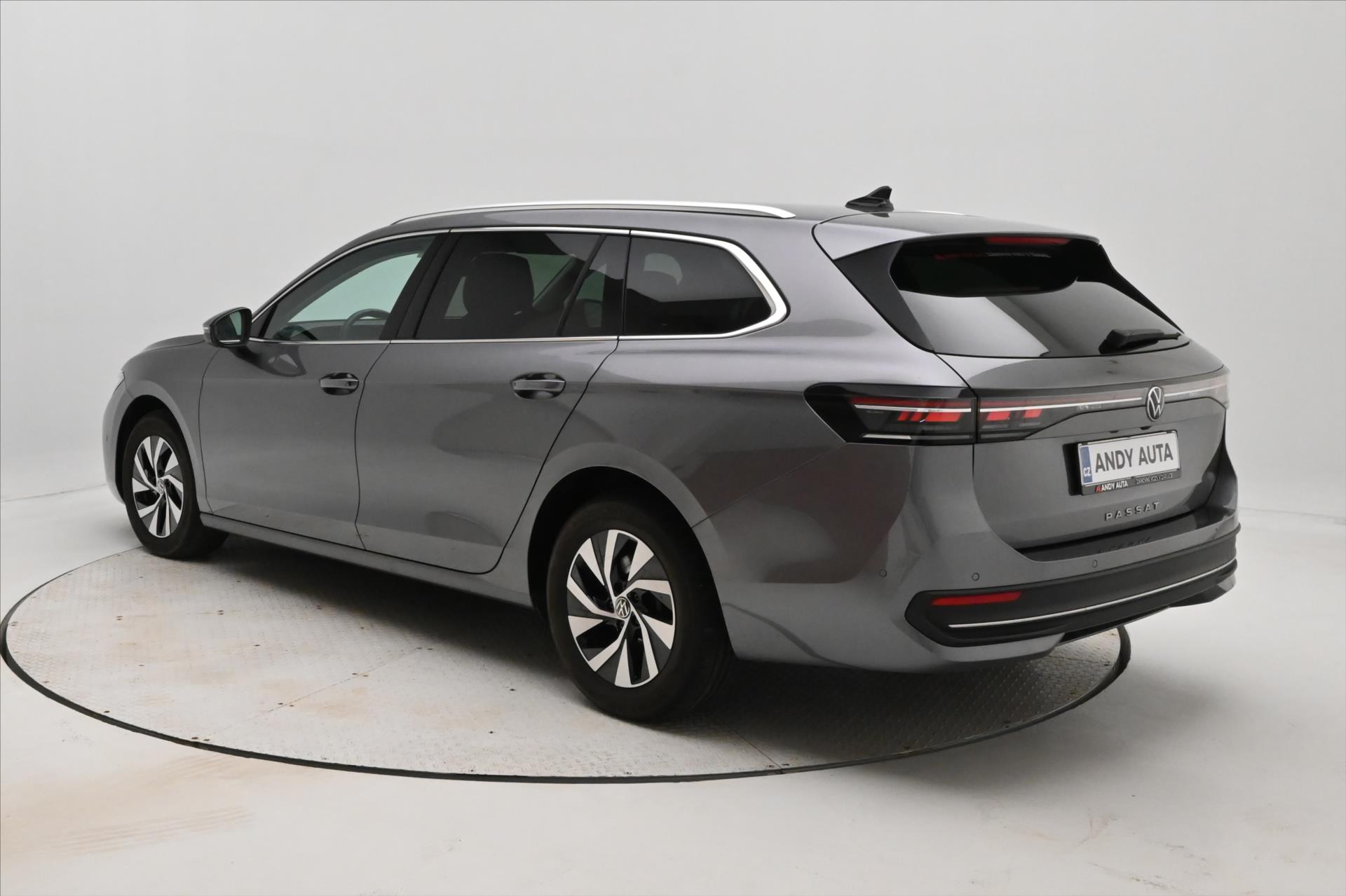 Hlavní fotografie vozu Volkswagen Passat 2,0 TDI 110 kW DSG Business Záruka až 5 let (7)