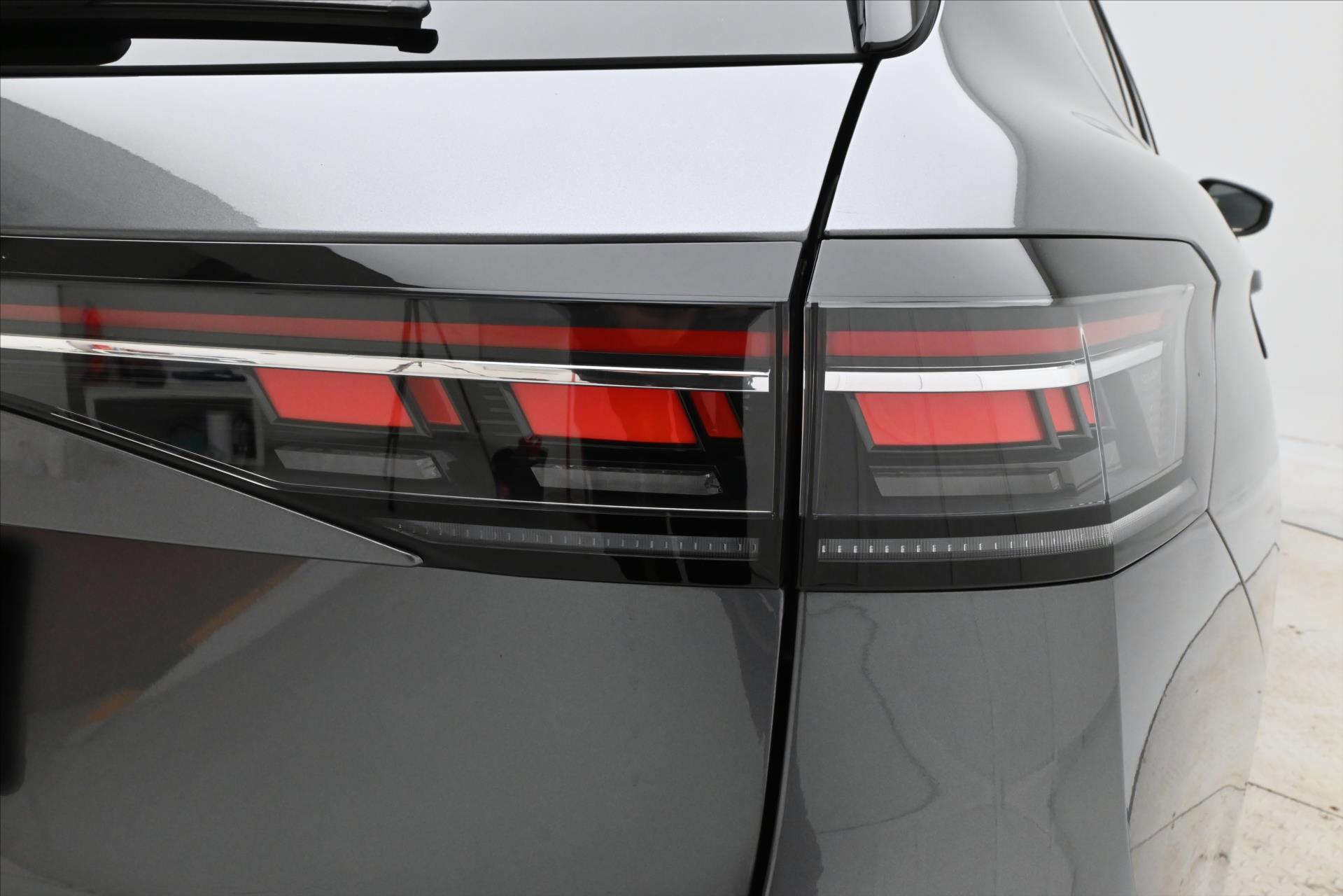 Hlavní fotografie vozu Volkswagen Passat 2,0 TDI 110 kW DSG Business Záruka až 5 let (32)