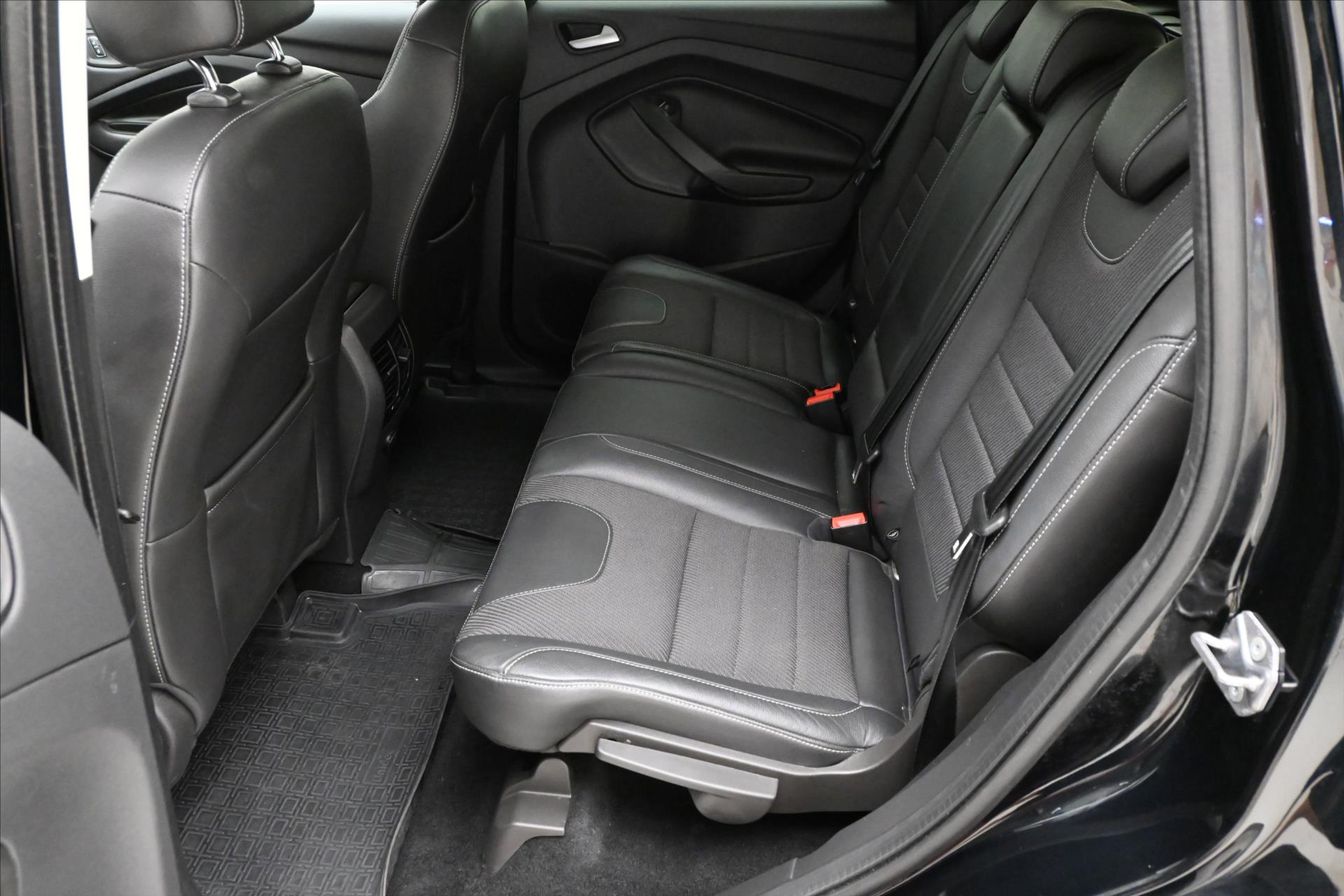Hlavní fotografie vozu Ford Kuga 2,0 TDCi 110kW Tažné Záruka až 5 let (14)
