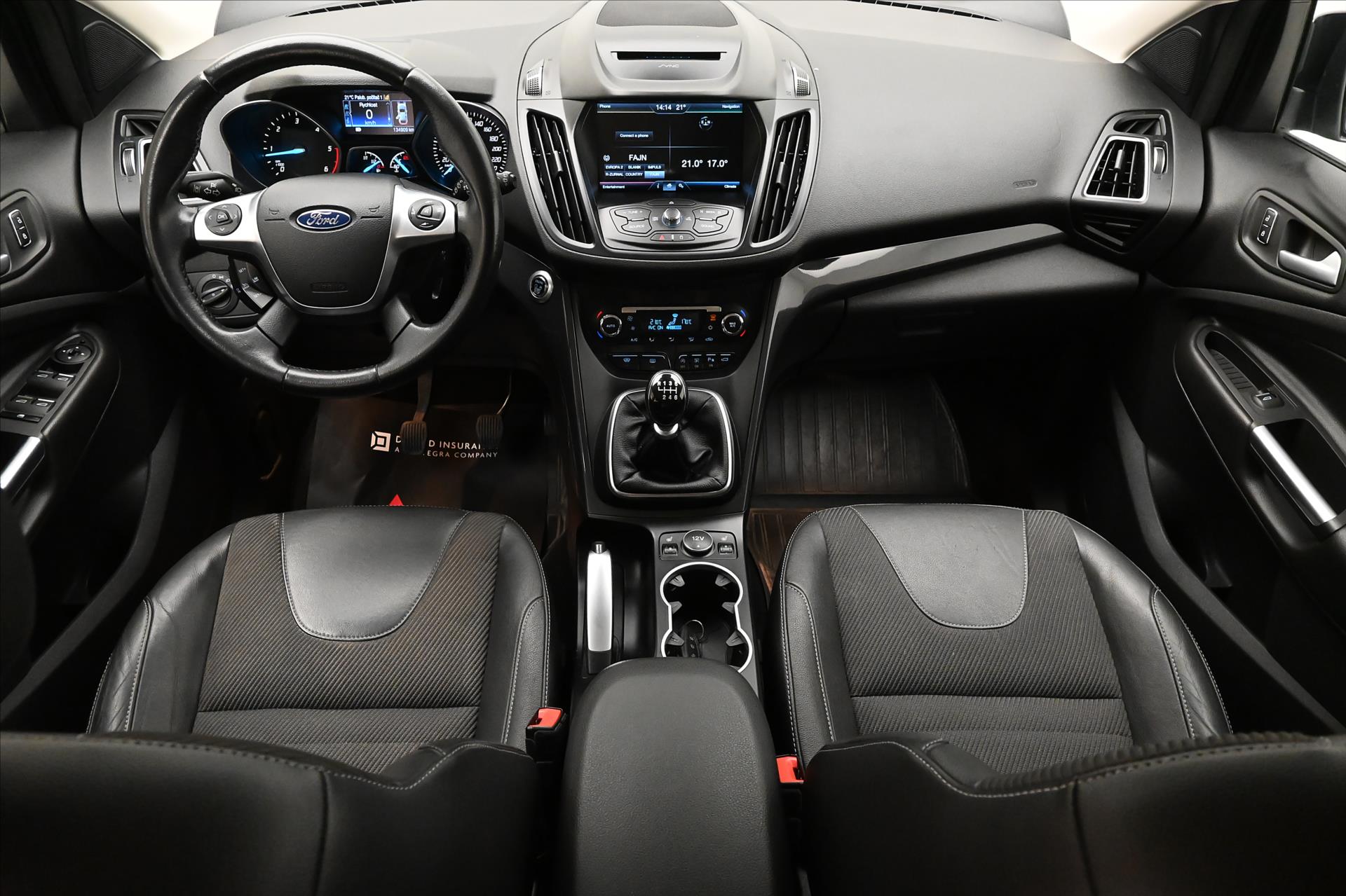 Hlavní fotografie vozu Ford Kuga 2,0 TDCi 110kW Tažné Záruka až 5 let (15)