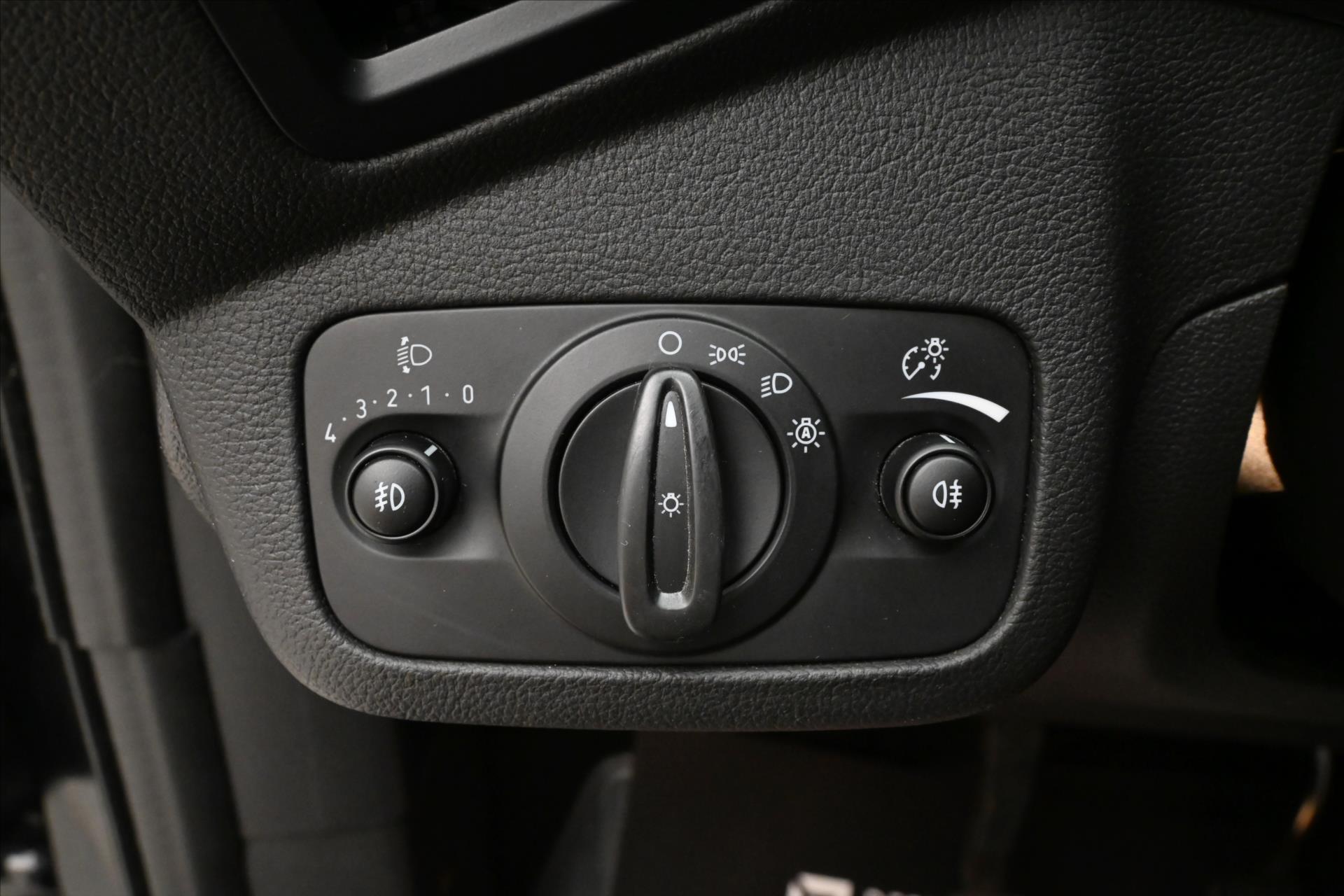 Hlavní fotografie vozu Ford Kuga 2,0 TDCi 110kW Tažné Záruka až 5 let (25)
