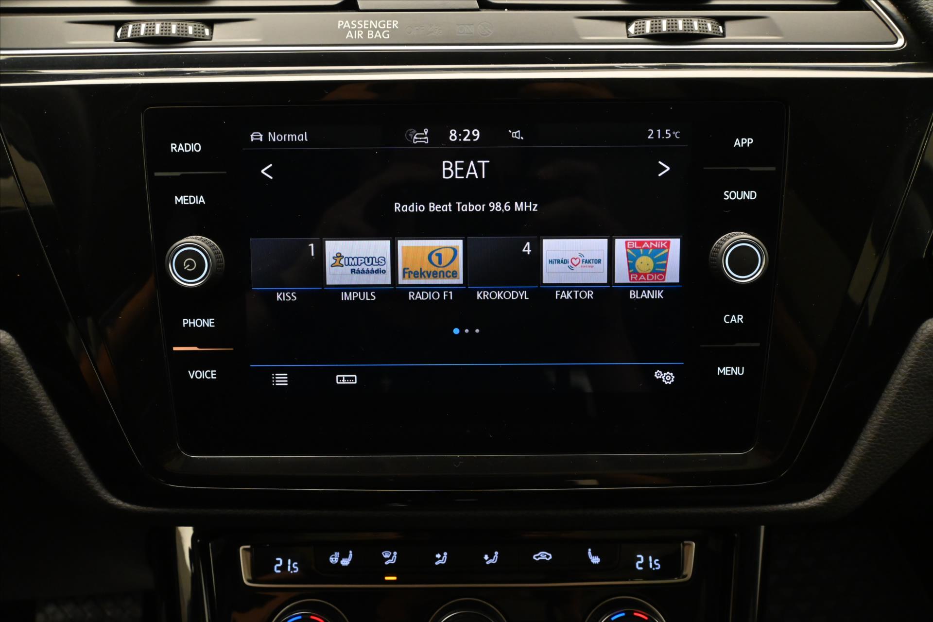 Hlavní fotografie vozu Volkswagen Touran 2,0 TDI 110kW DSG Highline 7míst Záruka až 5 let (21)