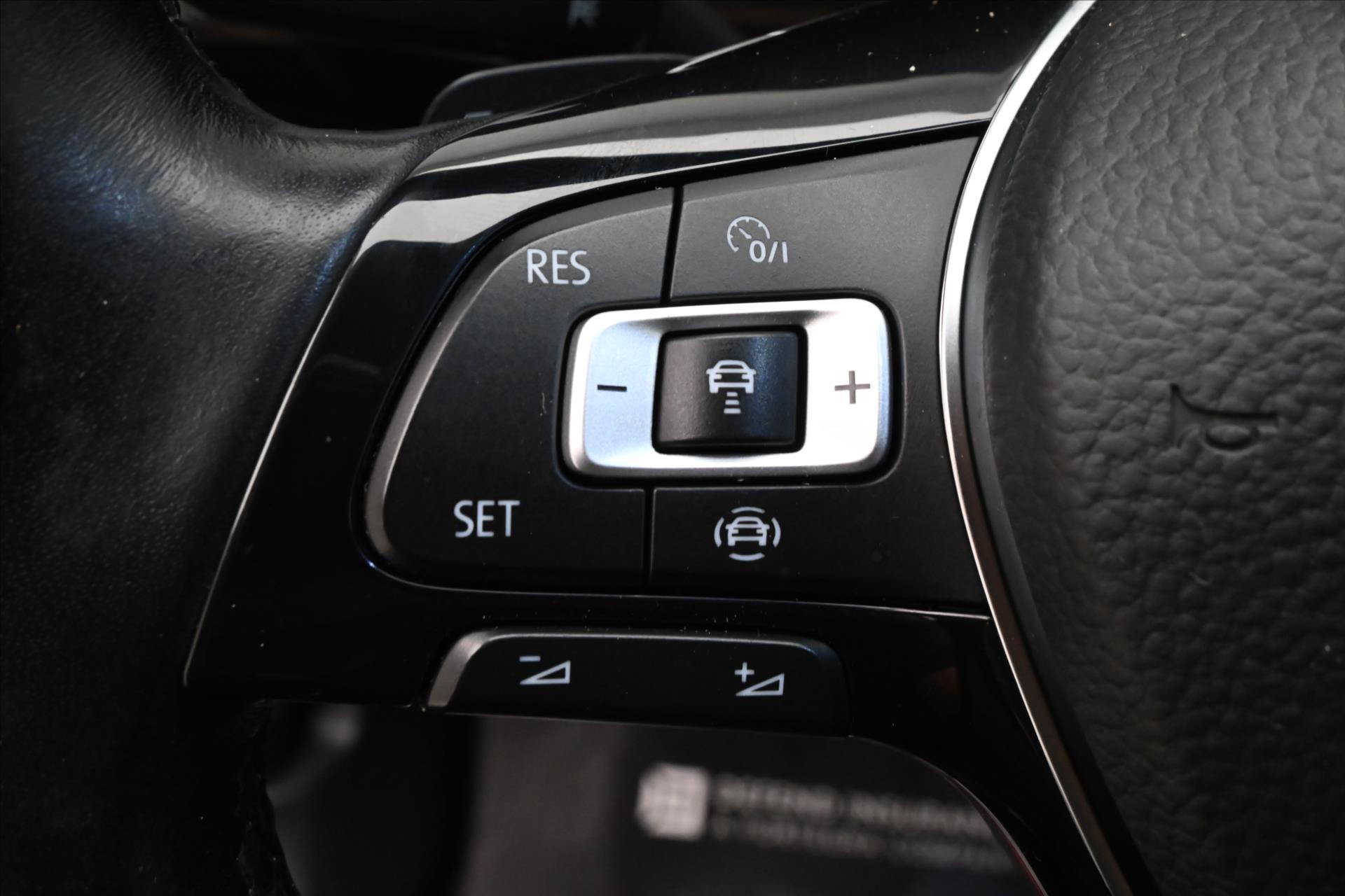 Hlavní fotografie vozu Volkswagen Touran 2,0 TDI 110kW DSG Highline 7míst Záruka až 5 let (25)