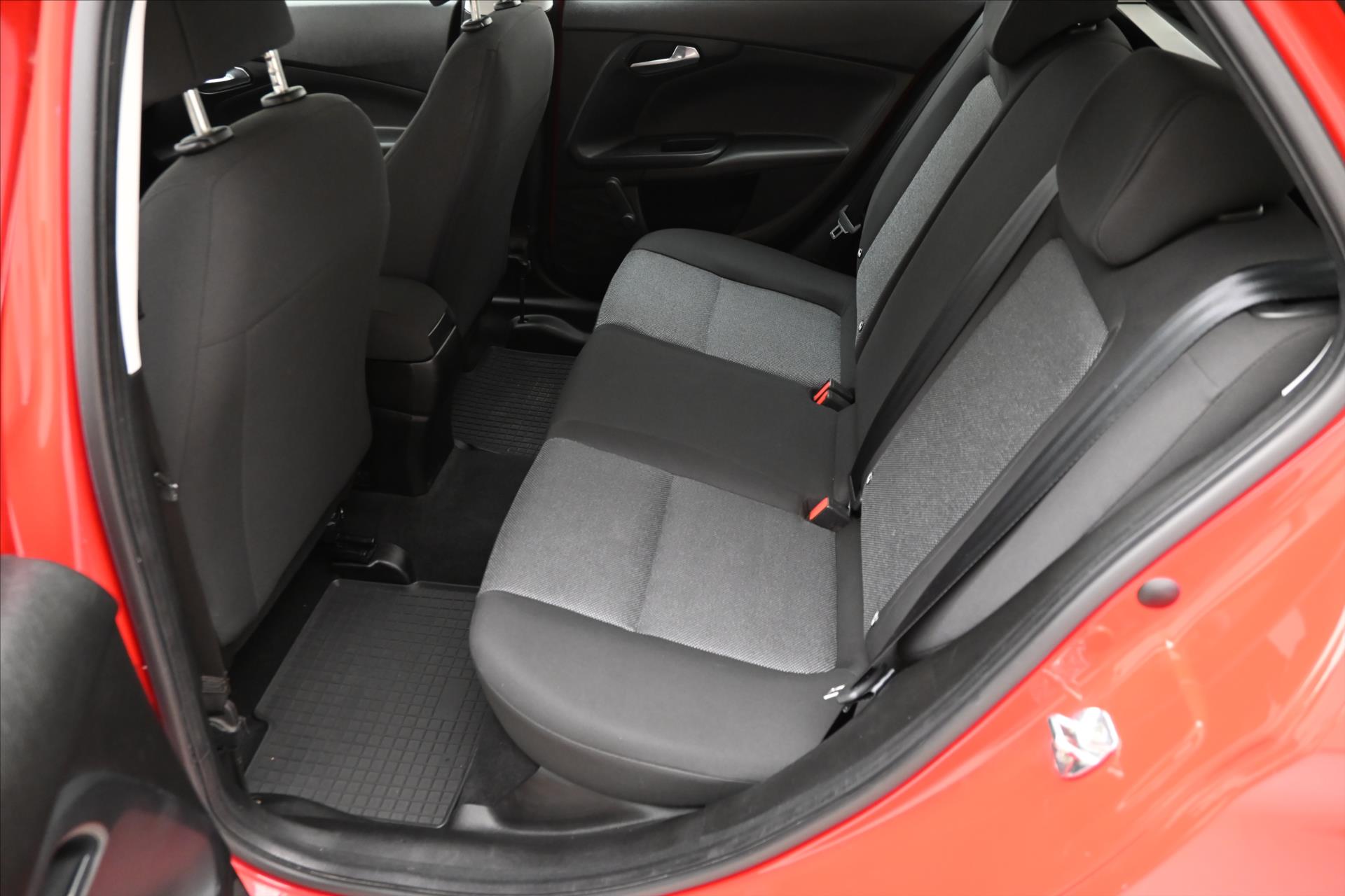 Hlavní fotografie vozu Fiat Tipo 1,3 MultiJet 70kW nová STK Záruka až 5 let (14)